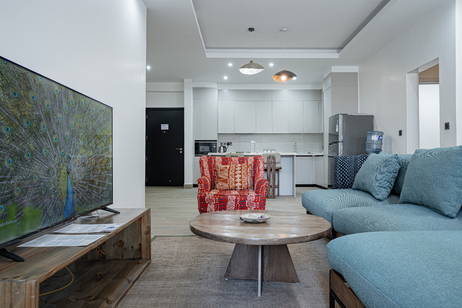 renting--Apartment_Address-Riverside_Dr__Nairobi__Kenya_price-340000_Beds-3_Baths-3-134-1