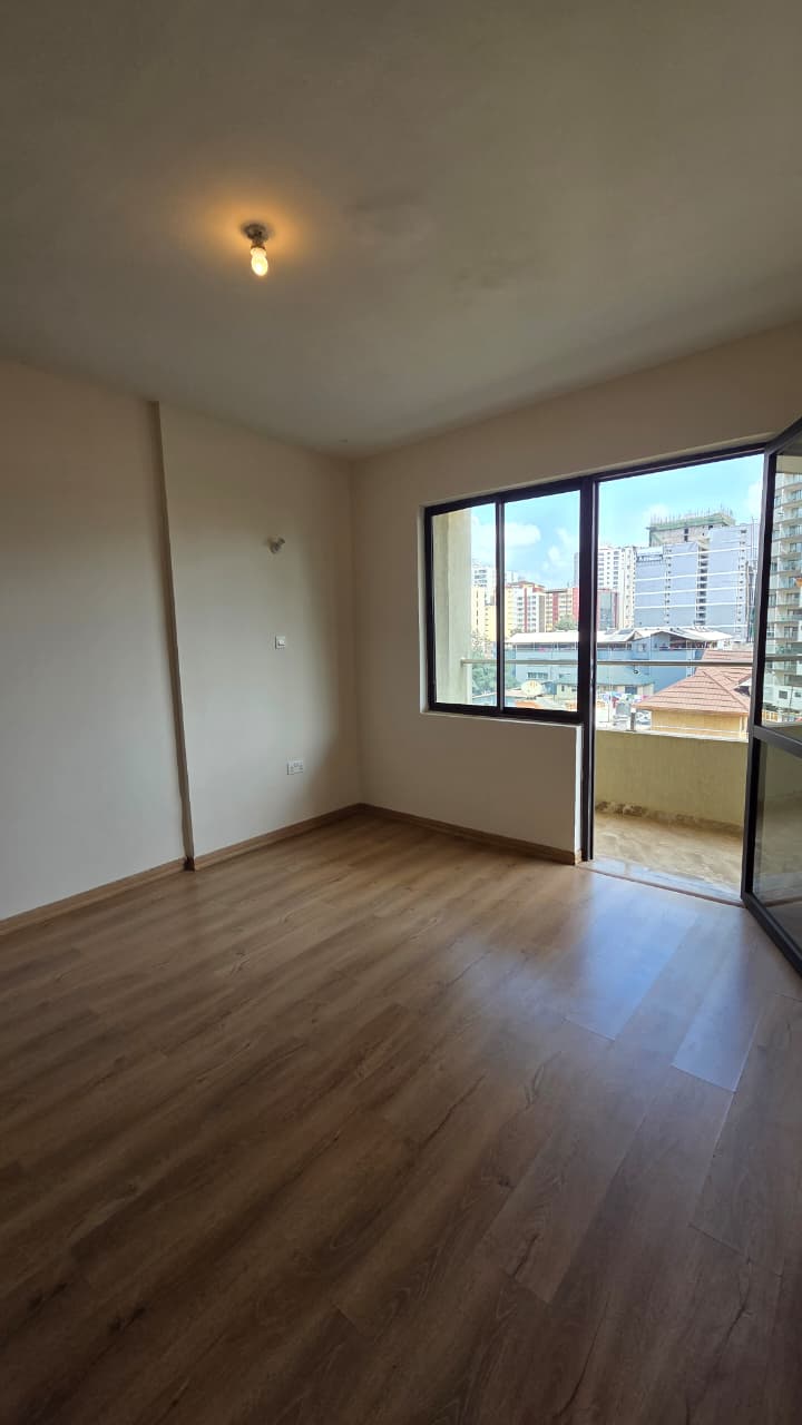renting--Duplex_Address-Parklands__Nairobi__Kenya_price-150000_Beds-5_Baths-5-164-18