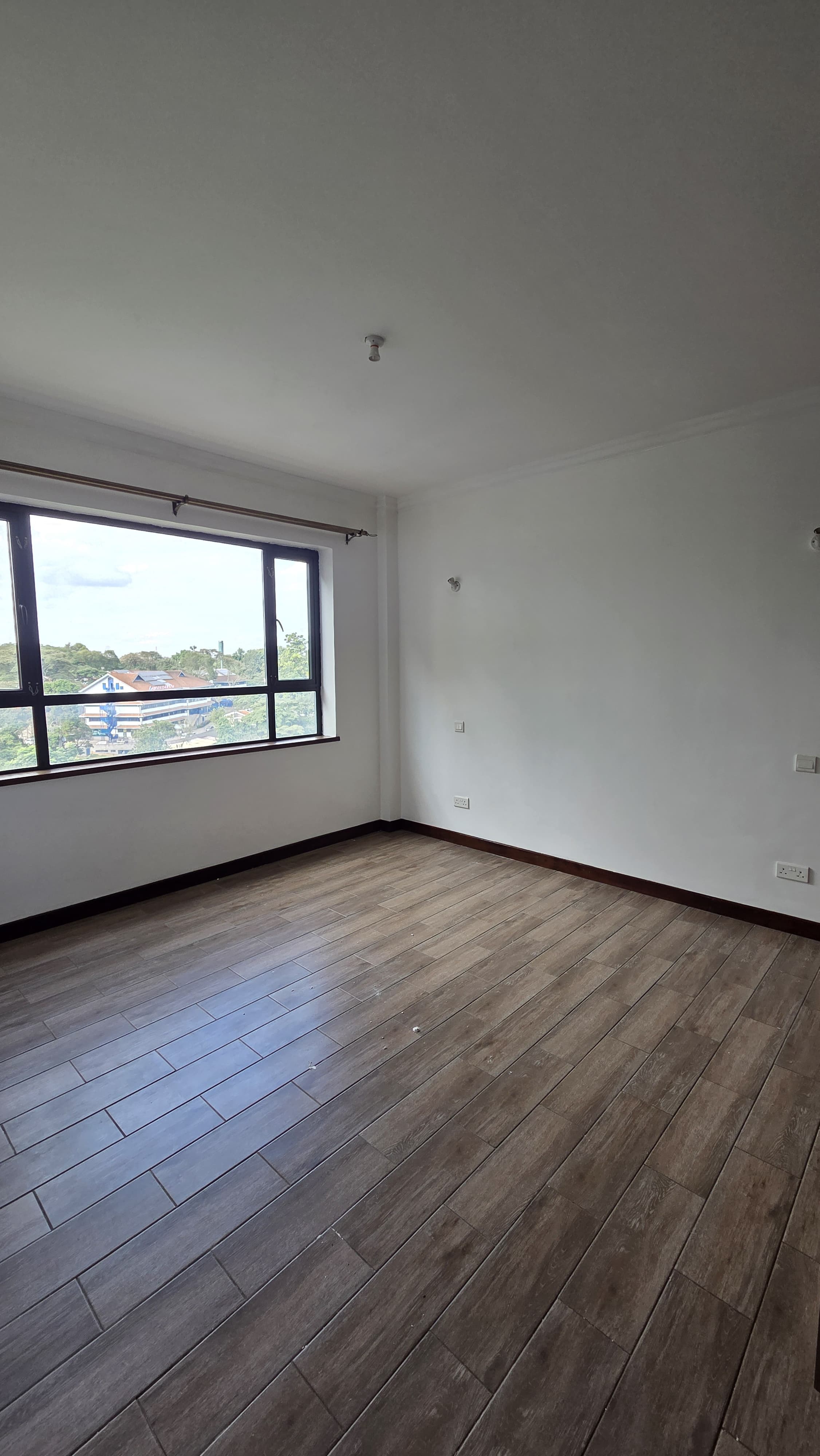 renting--Apartment_Address-Parklands__Nairobi__Kenya_price-105000_Beds-3_Baths-2-154-7