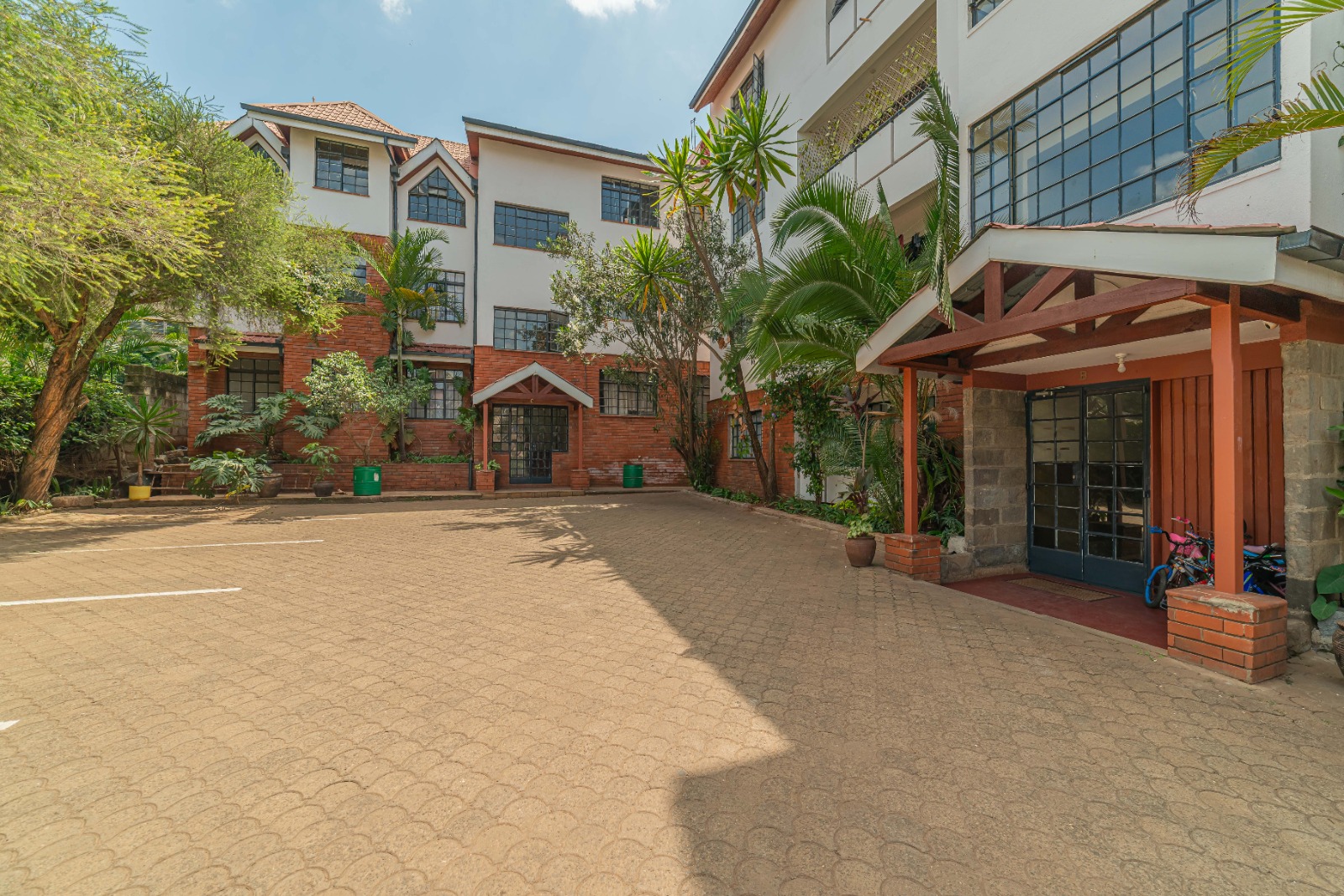 renting--Apartment_Address-Westlands_Rd__Nairobi__Kenya_price-150000_Beds-2_Baths-2-87-0