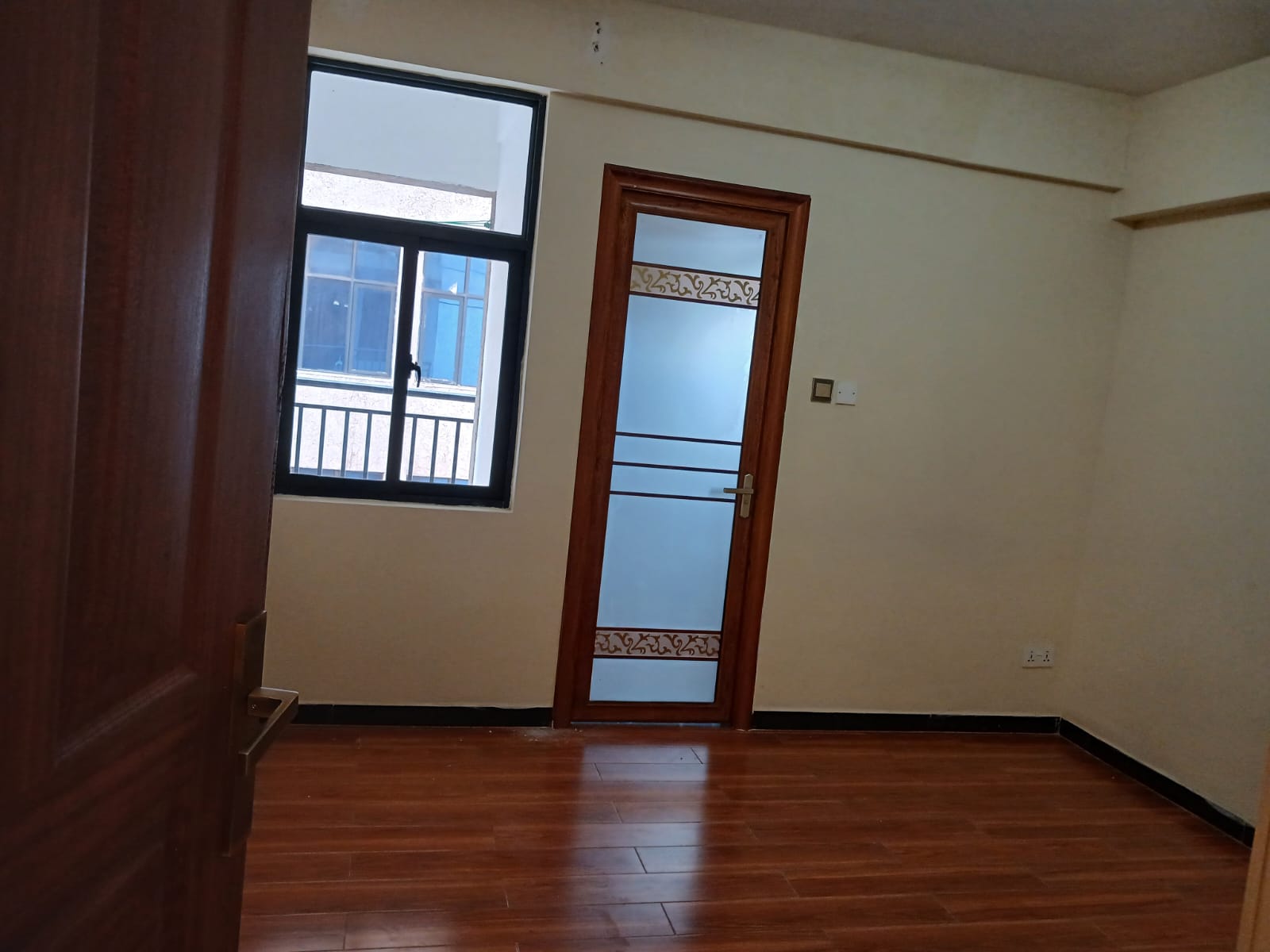 renting--Apartment_Address-Kilimani_Estate__Nairobi__Kenya_price-60000_Beds-1_Baths-1-168-1