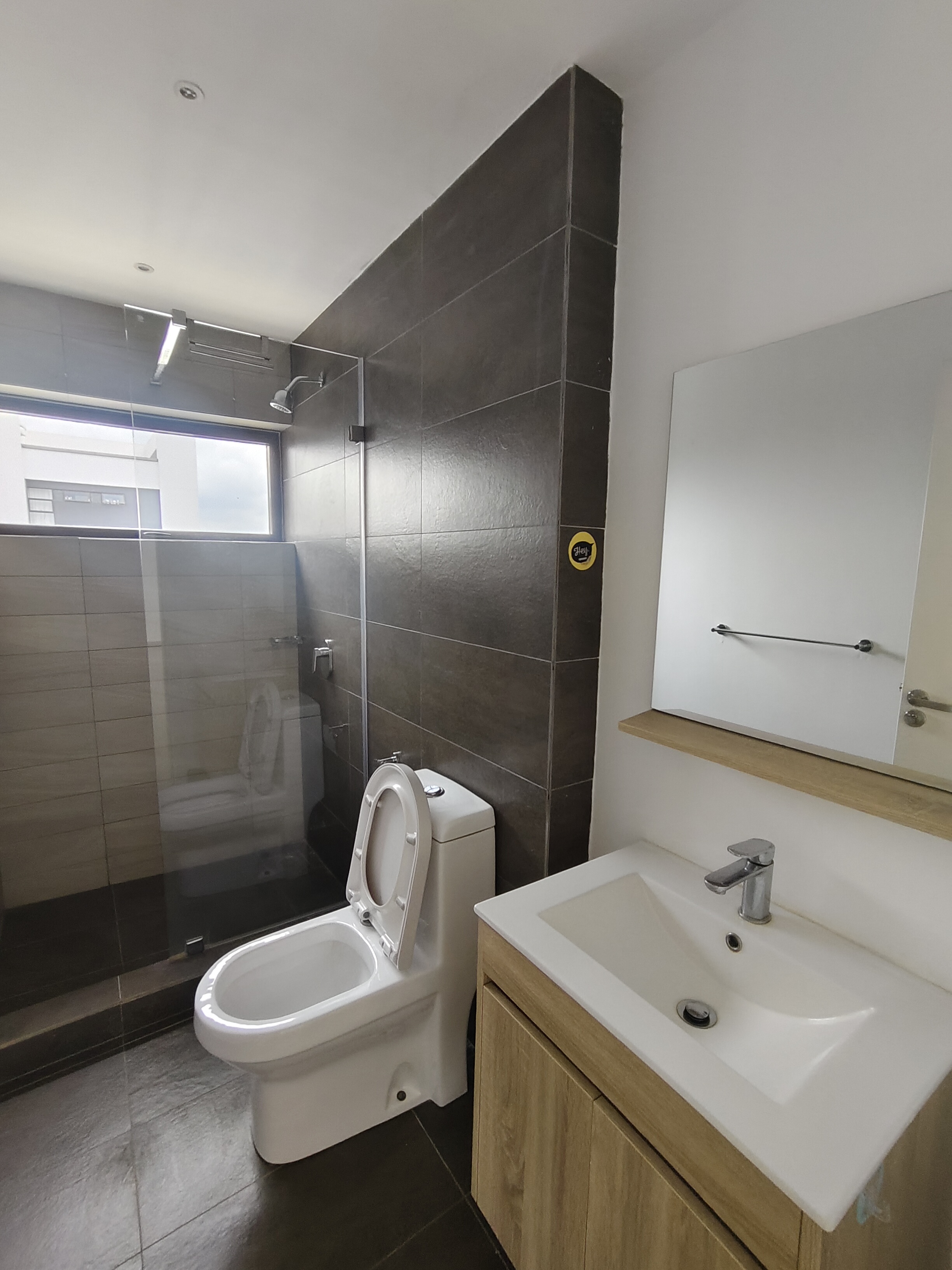 house-on-sale-2_bedroom_apartment_for_sale_in_Lavington_Kes_15M-Apartment_Address-Lavington__Nairobi__Kenya_price-15000000_Beds-2_Baths-2110_9-19