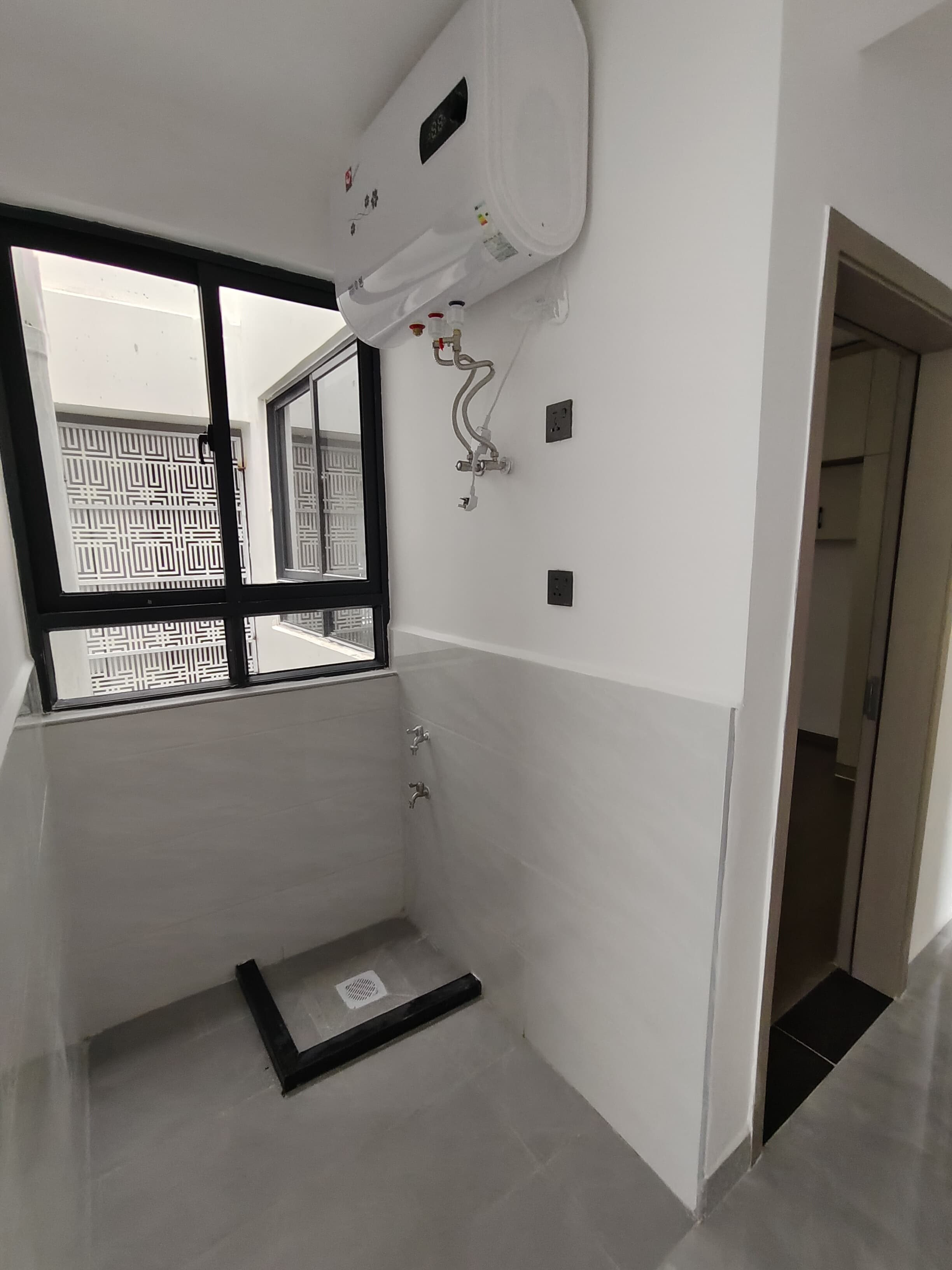 house-on-sale-Kilimani_3_Bedroom_apartment_for_sale_Kes_13_8M-Apartment_Address-Kilimani__Nairobi__Kenya_price-13800000_Beds-3_Baths-2110_32-6