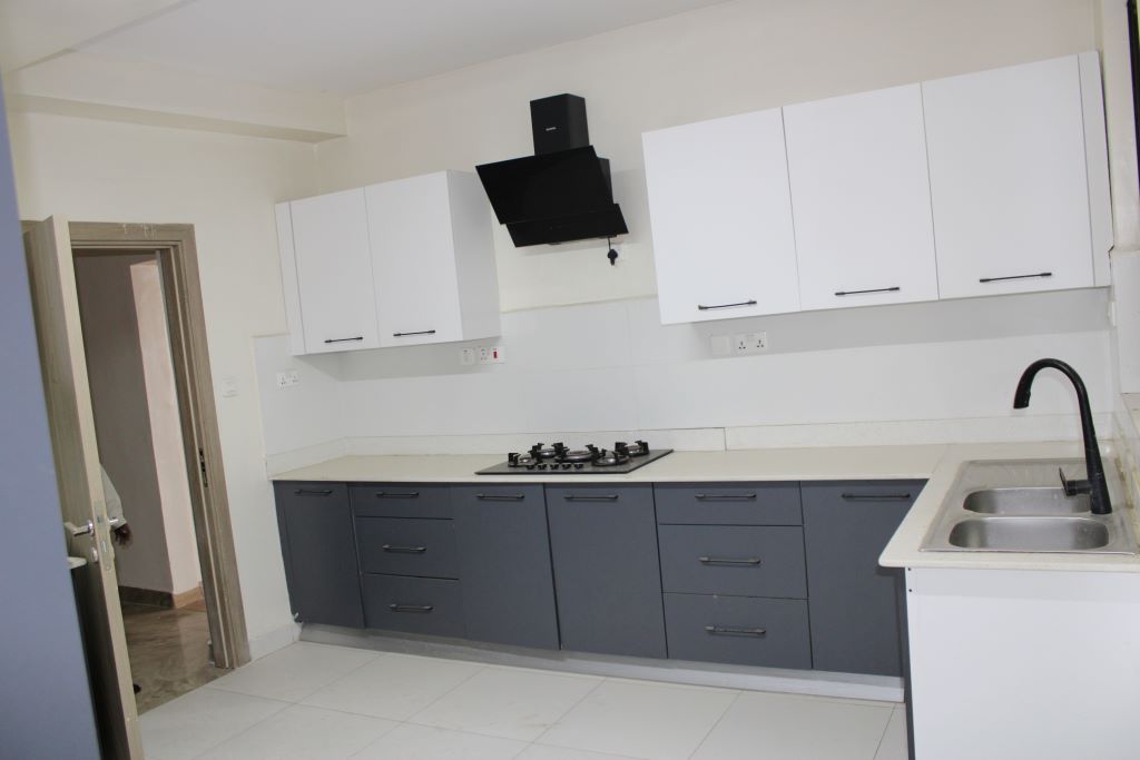 renting--Duplex_Address-Fifth_Parklands_Ave__Nairobi__Kenya_price-165000_Beds-5_Baths-5-44-2
