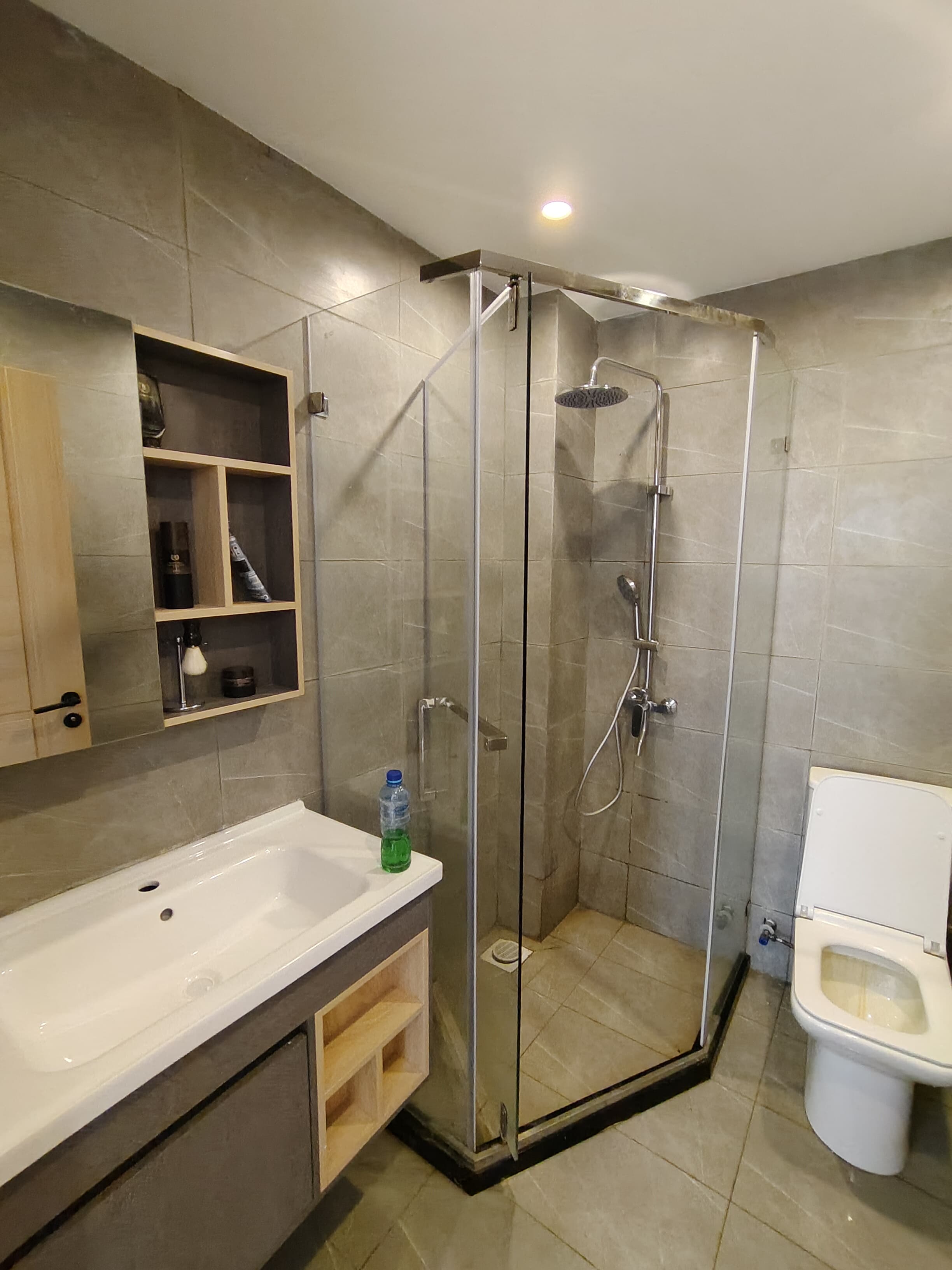 house-on-sale-2_bedroom_apartment_for_sale_in_Kilimani_Riara_road_Kes_13M-Apartment_Address-Kilimani__Nairobi__Kenya_price-13000000_Beds-2_Baths-2110_40-5