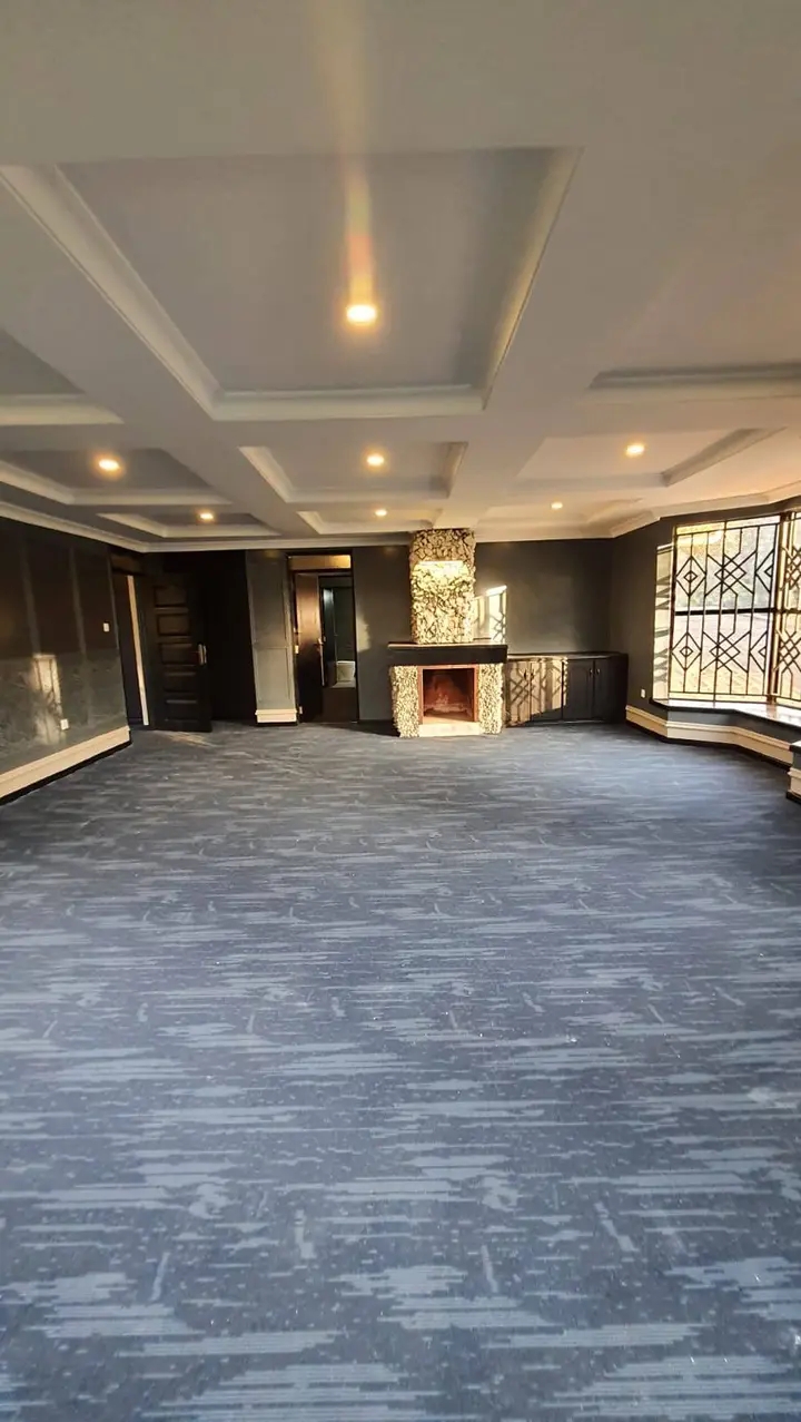 renting--Townhouse_Address-Muteero_Ridge__Nairobi__Kenya_price-330000_Beds-5_Baths-4-156-2