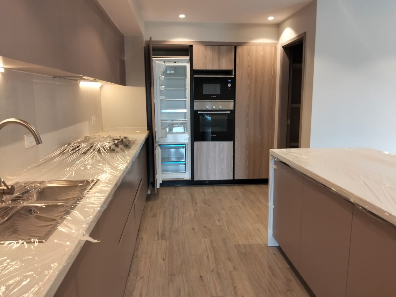renting-Nyari_Apartments-apartment_Address-Nyari__Nairobi__Kenya_price-235000_Beds-3_Baths-4-10-12