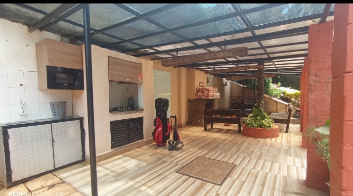 renting--Townhouse_Address-Kitisuru_Estate__Nairobi__Kenya_price-430000_Beds-5_Baths-5-86-2