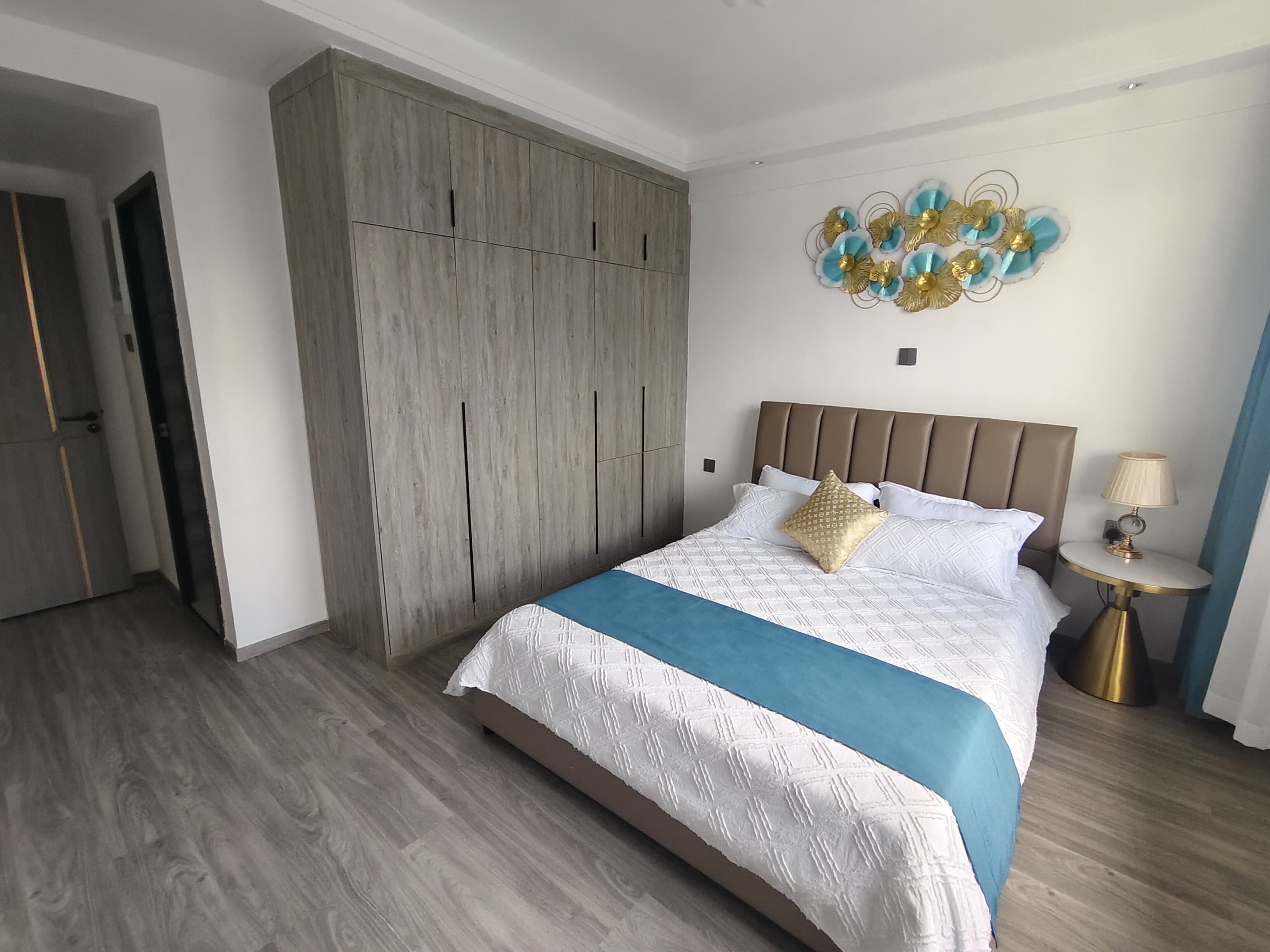 house-on-sale-2_bedroom_apartment_for_sale_in_Kilimani_Kes_10_8M-Apartment_Address-Kilimani__Nairobi__Kenya_price-10800000_Beds-2_Baths-2110_16-5