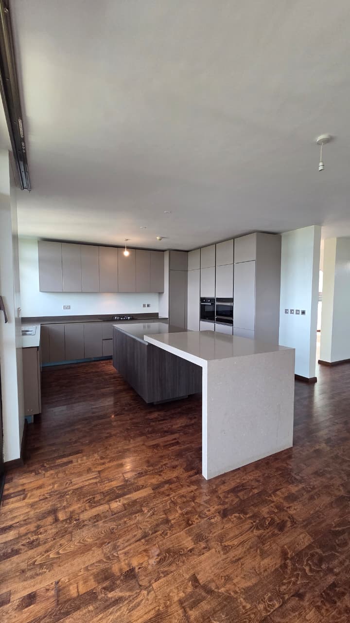 renting--Duplex_Address-Parklands__Nairobi__Kenya_price-410000_Beds-4_Baths-4-159-4