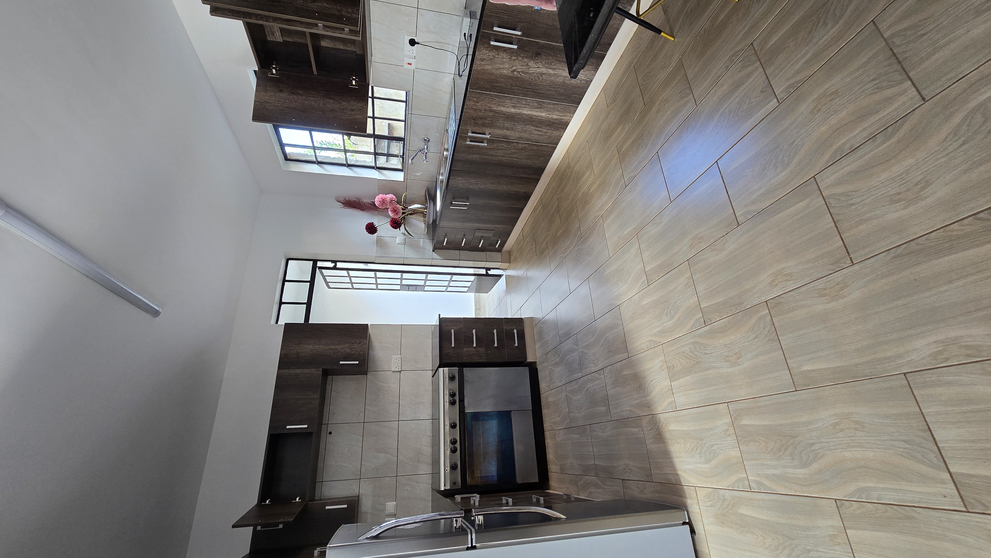 house-on-sale-Preston_valley-Townhouse_Address-Ruiru__Kenya_price-15000000_Beds-4_Baths-5440_49-2