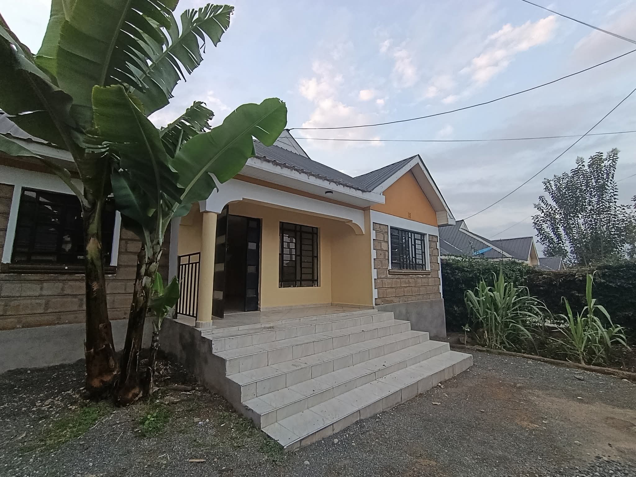 renting--Bungalow_Address-Syokimau___Katani_Rd__Kenya_price-25000_Beds-3_Baths-1-79-0