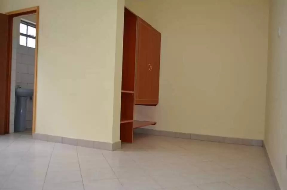 renting--Townhouse_Address-Parklands__Nairobi__Kenya_price-7000_Beds-4_Baths-1-57-0