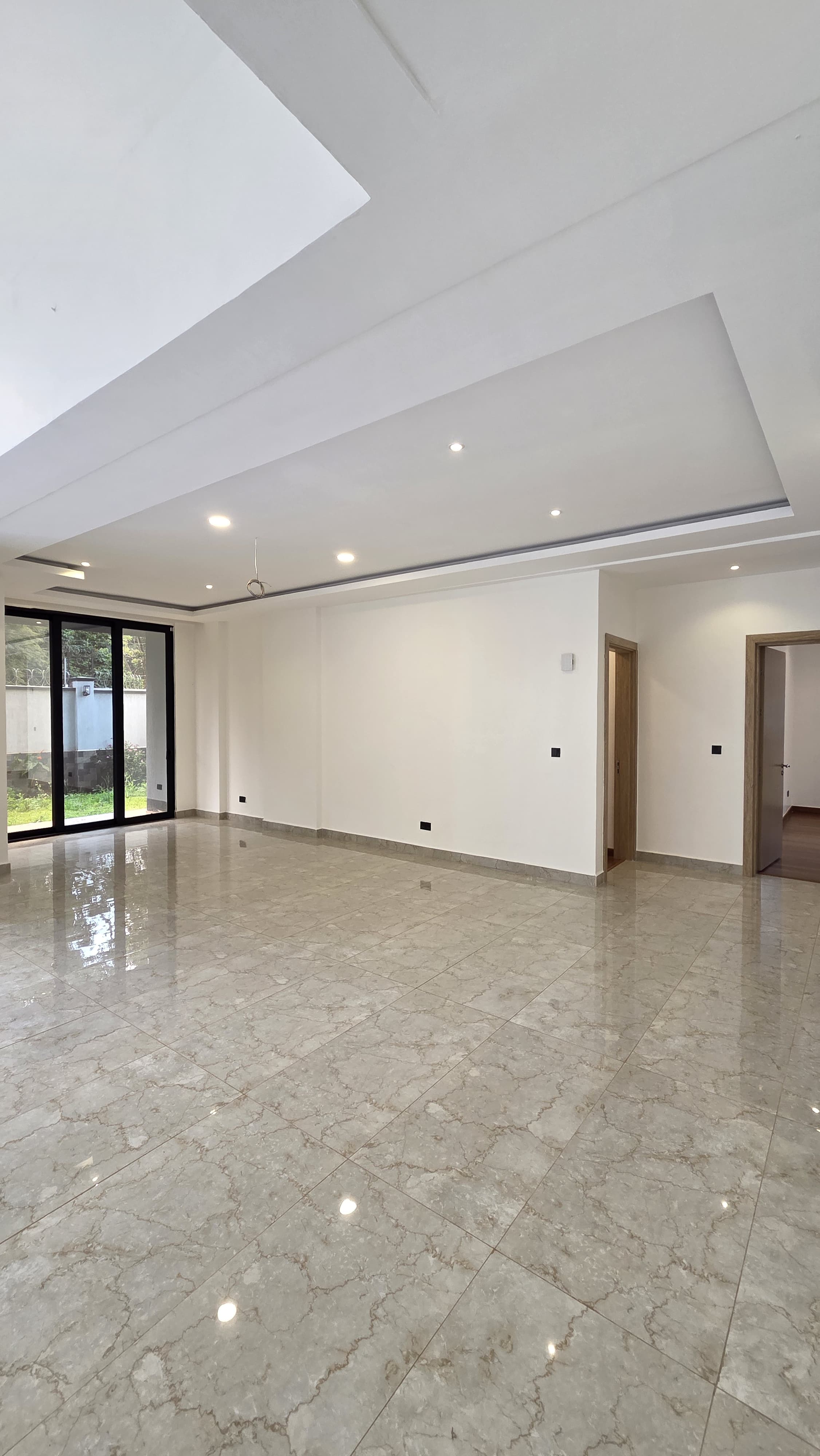 house-on-sale-Luxury_8_Bedroom_Duplex_Villa_For_Sale_In_Spring_Valley-Duplex_Address-Shanzu_Rd__Nairobi__Kenya_price-120000000_Beds-8_Baths-2222_75-13