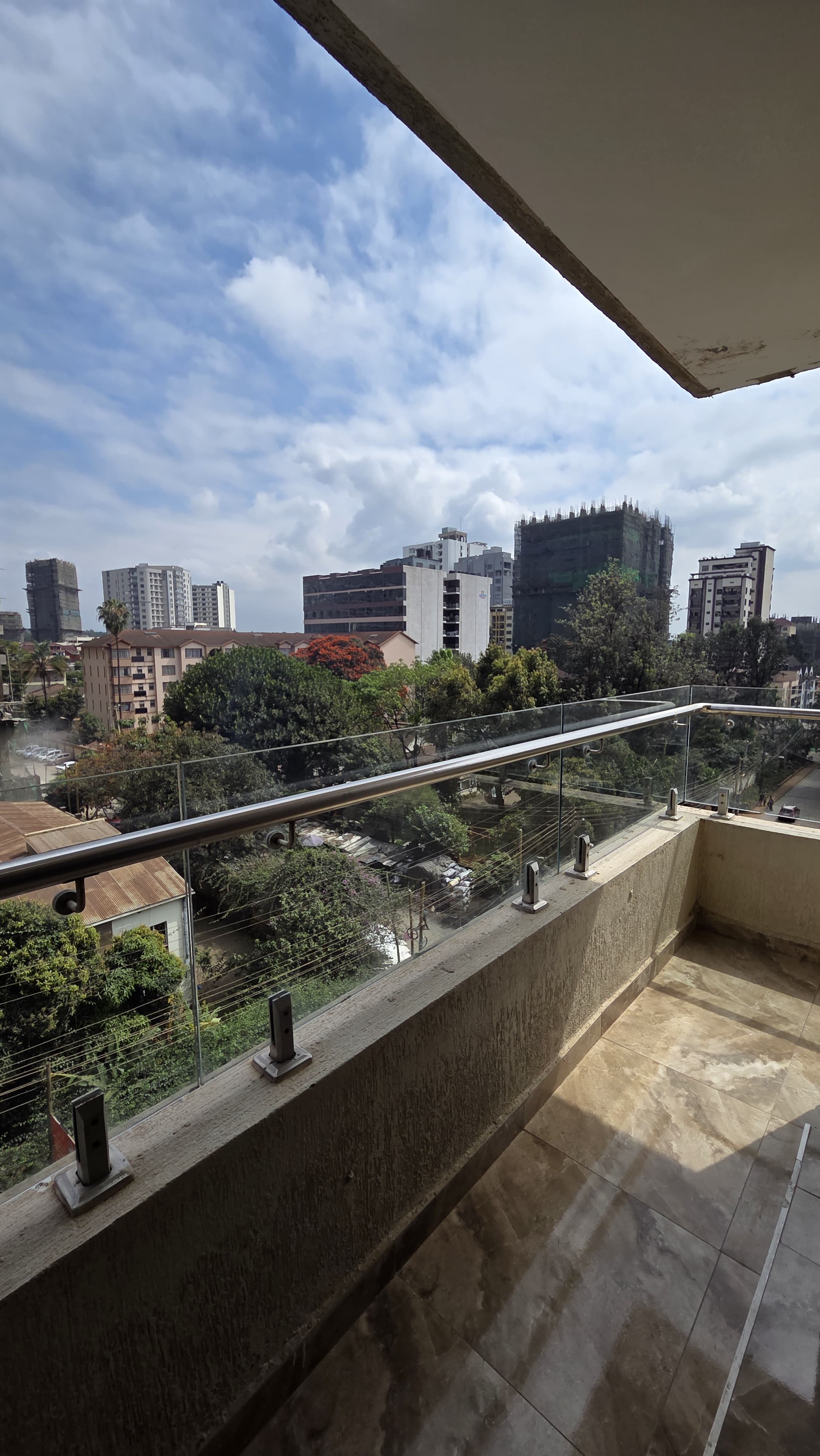 renting--Duplex_Address-Parklands__Nairobi__Kenya_price-150000_Beds-5_Baths-5-164-19
