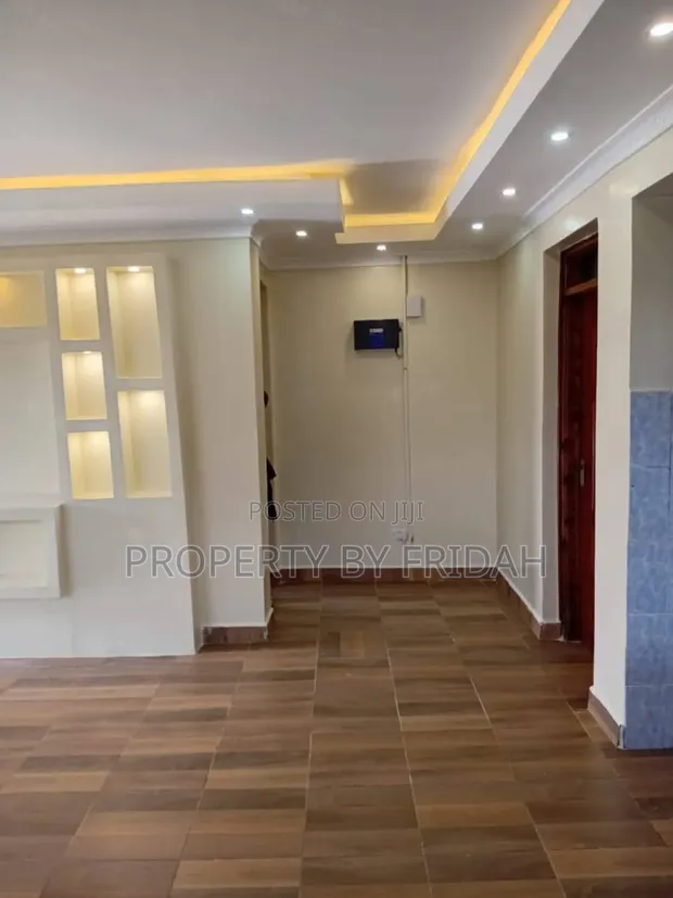 renting--Mansion_Address-Ruaka__Kenya_price-25000_Beds-3_Baths-1-68-1