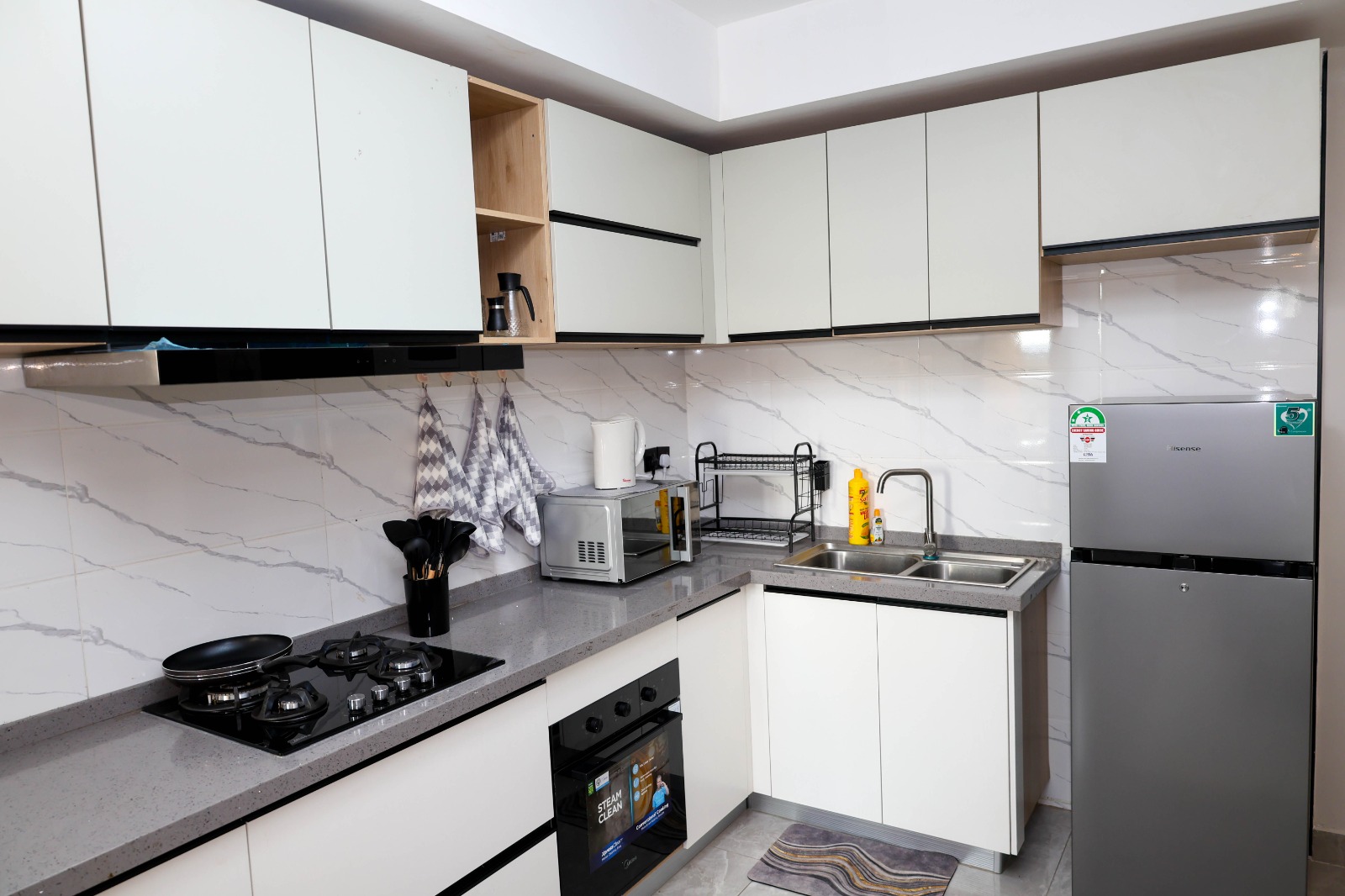 renting--Apartment_Address-Syokimau_Airport_Rd__Nairobi__Kenya_price-85000_Beds-3_Baths-3-160-3