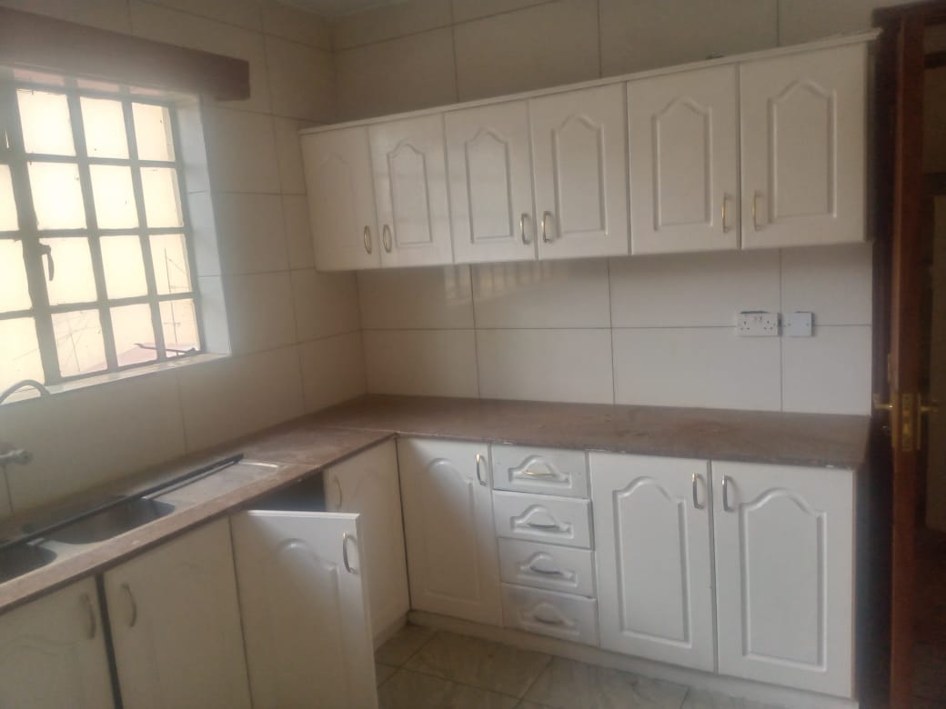 renting--Apartment_Address-Parklands__Nairobi__Kenya_price-70000_Beds-3_Baths-3-85-6