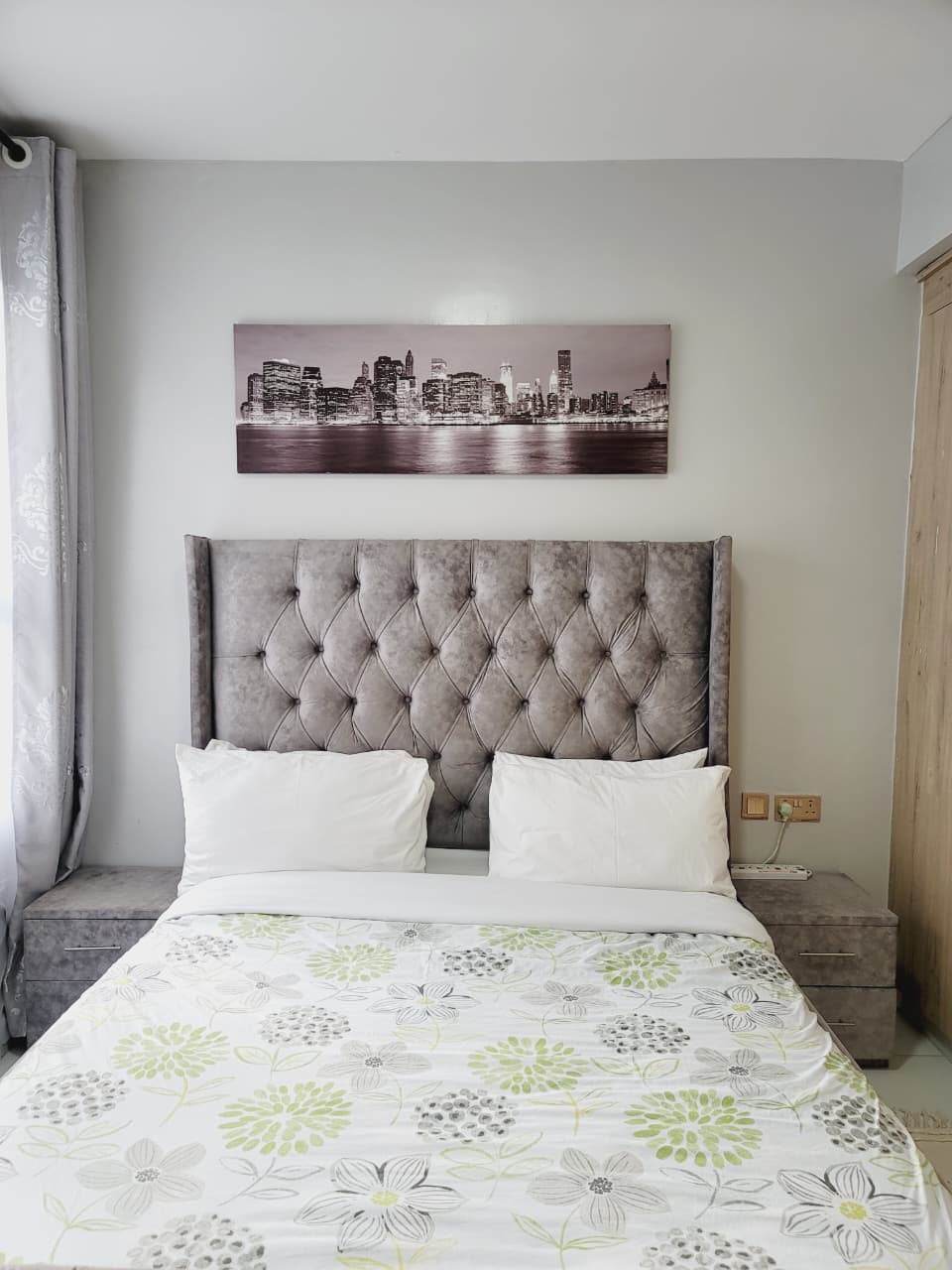 renting--Apartment_Address-Parklands__Nairobi__Kenya_price-220000_Beds-2_Baths-3-137-10