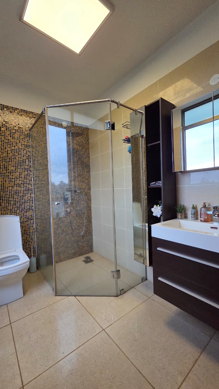 renting--Apartment_Address-Parklands__Nairobi__Kenya_price-290000_Beds-3_Baths-3-144-17