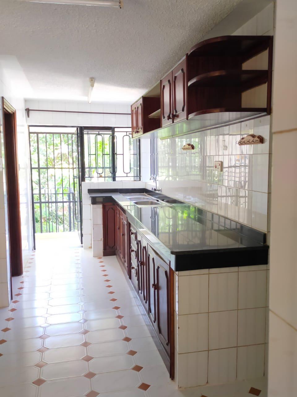 renting--Townhouse_Address-Kileleshwa_Estate__Nairobi__Kenya_price-250000_Beds-10_Baths-8-116-2