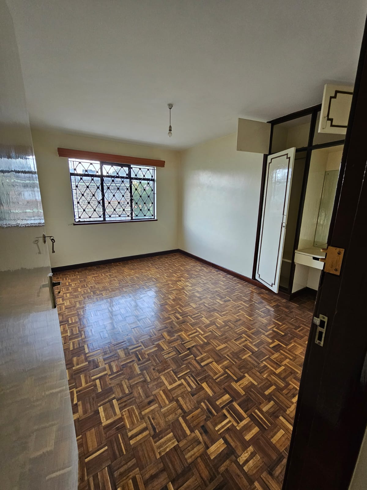 renting--Apartment_Address-Lavington__Nairobi__Kenya_price-110000_Beds-3_Baths-3-151-2