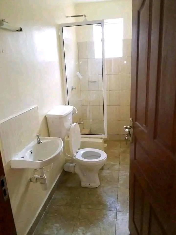renting--Apartment_Address-Naivasha_Rd__Nairobi__Kenya_price-25000_Beds-1_Baths-1-83-5