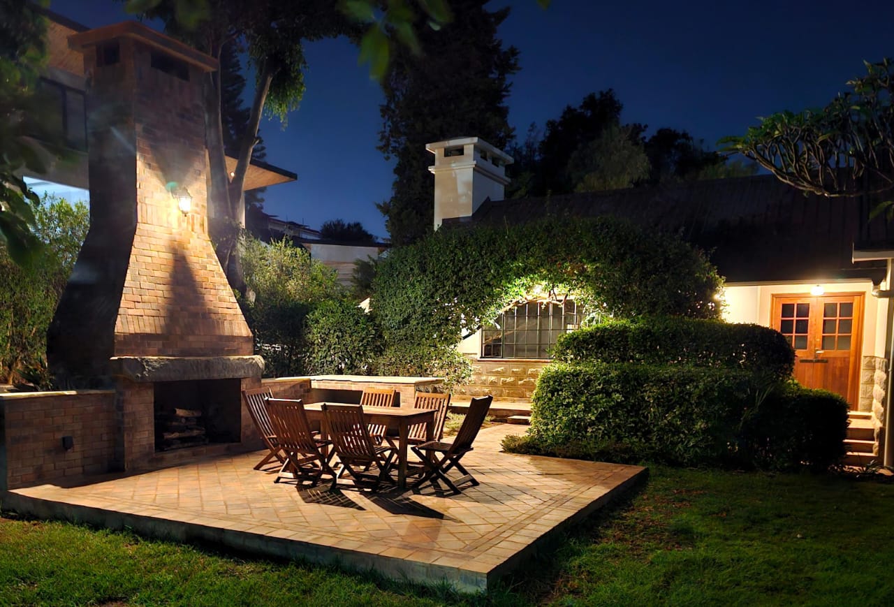 renting--Bungalow_Address-Lavington__Nairobi__Kenya_price-520000_Beds-4_Baths-3-165-3