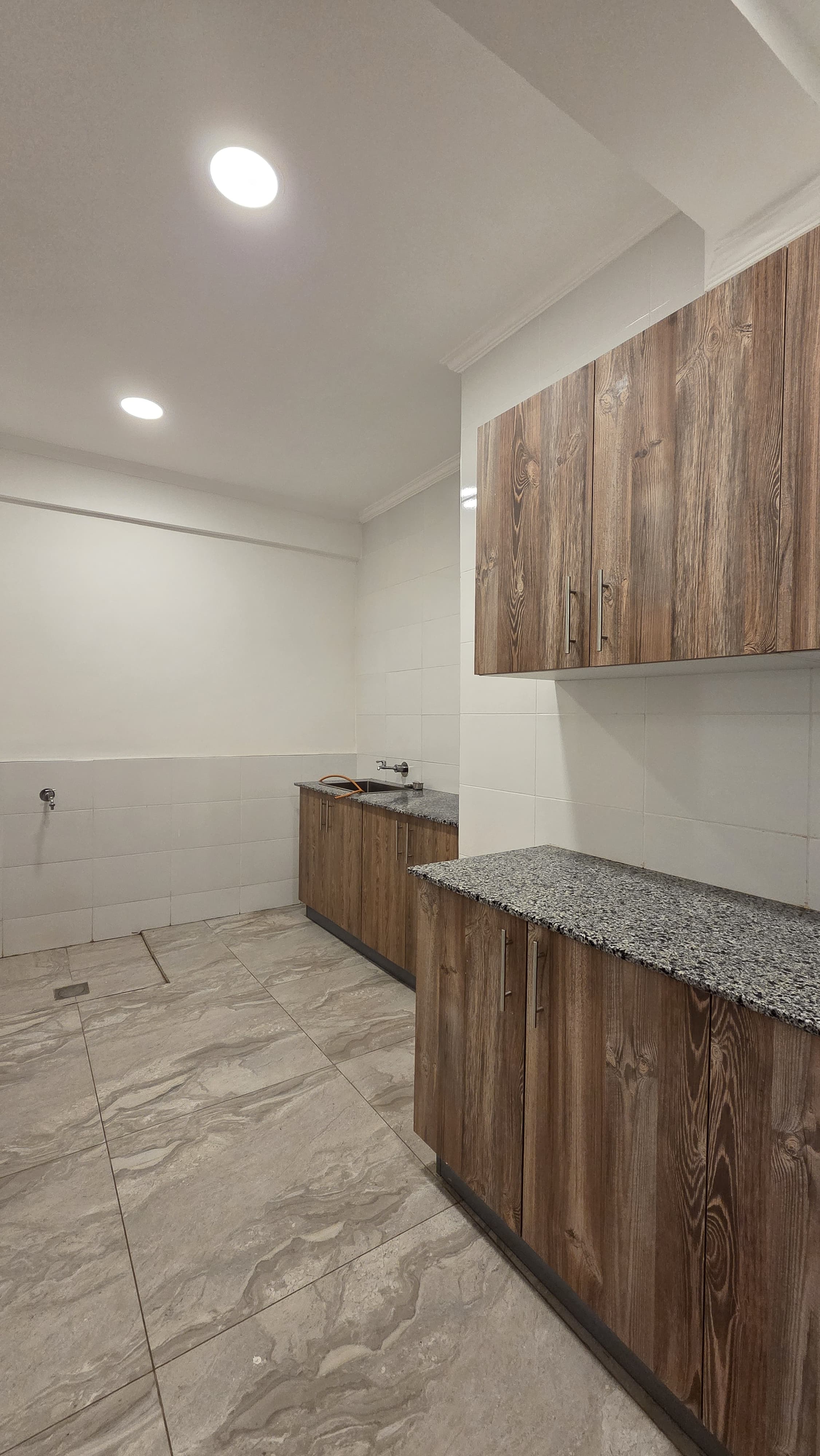 renting--Apartment_Address-Parklands__Nairobi__Kenya_price-205000_Beds-2_Baths-2-128-4