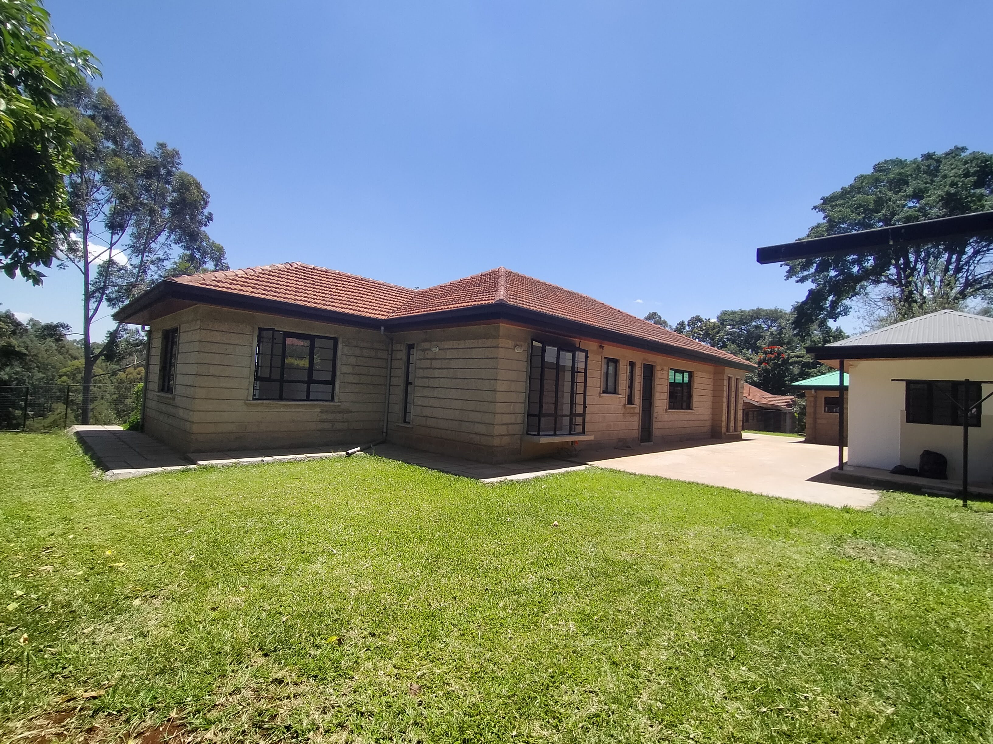 renting--Bungalow_Address-Tigoni__Kenya_price-140000_Beds-1_Baths-1-14-1
