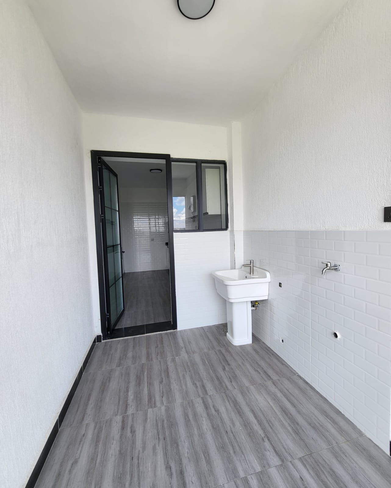 house-on-sale-2_bedroom_apartment_for_sale_in_Kilimani_near_Yaya_Center_Kes_13_8M-Apartment_Address-Kilimani__Nairobi__Kenya_price-13800000_Beds-2_Baths-2110_29-12