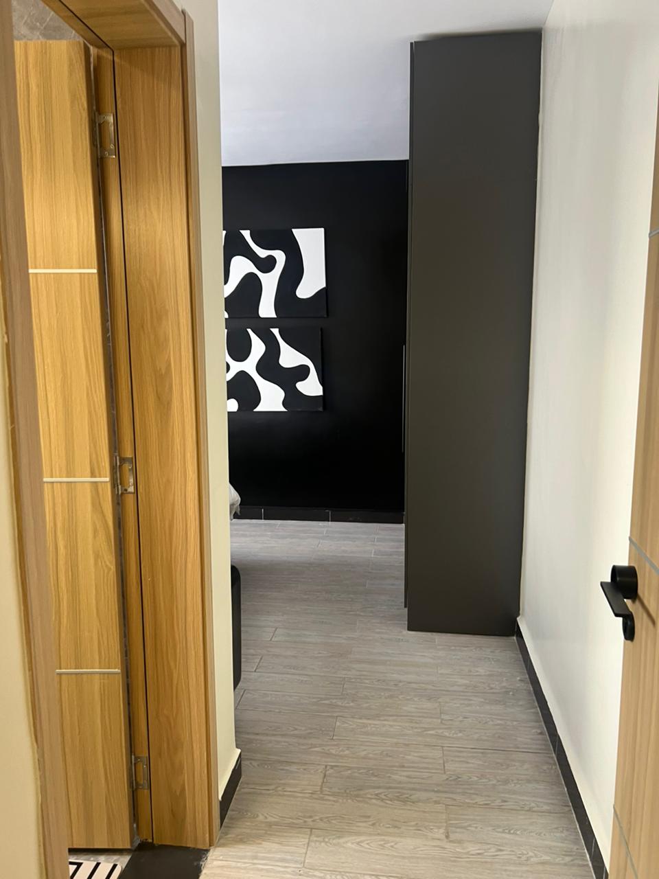 house-on-sale-Staroot_Yaya_Centre-Apartment_Address-Kilimani__Nairobi__Kenya_price-15000000_Beds-3_Baths-3130_6-4