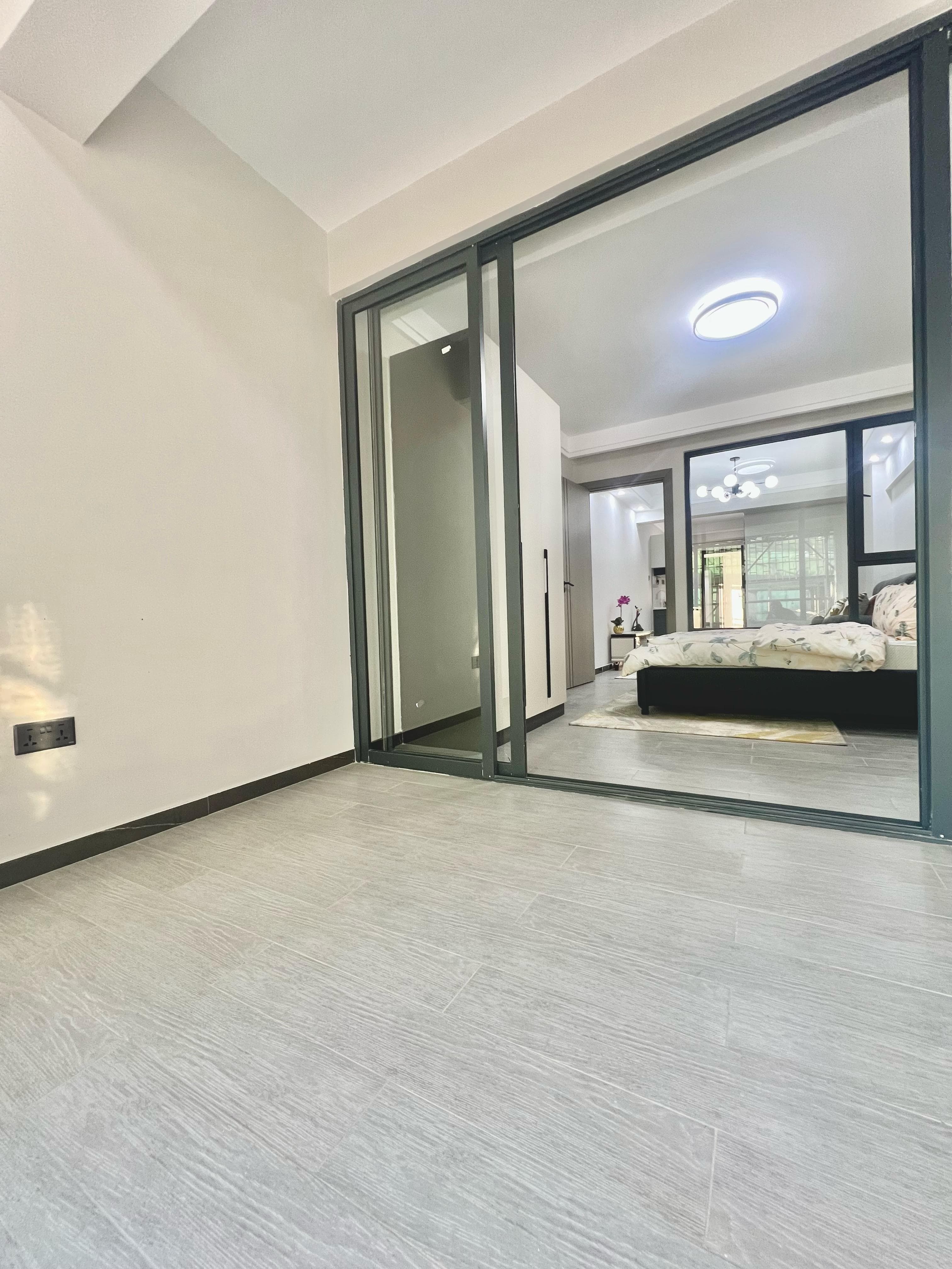 house-on-sale-1_bedroom_apartment_for_sale_in_Kilimani_Kes_6_5M-Apartment_Address-Kilimani__Nairobi__Kenya_price-6500000_Beds-1_Baths-1110_26-3