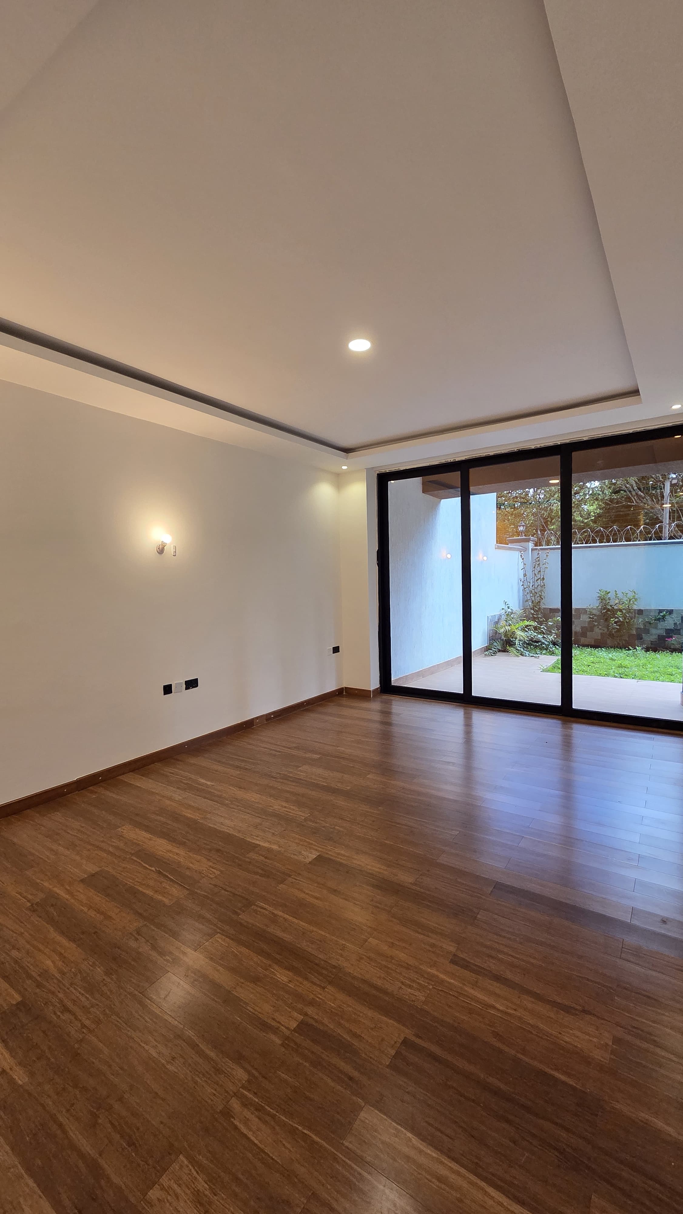 house-on-sale-Luxury_8_Bedroom_Duplex_Villa_For_Sale_In_Spring_Valley-Duplex_Address-Shanzu_Rd__Nairobi__Kenya_price-120000000_Beds-8_Baths-2222_75-14