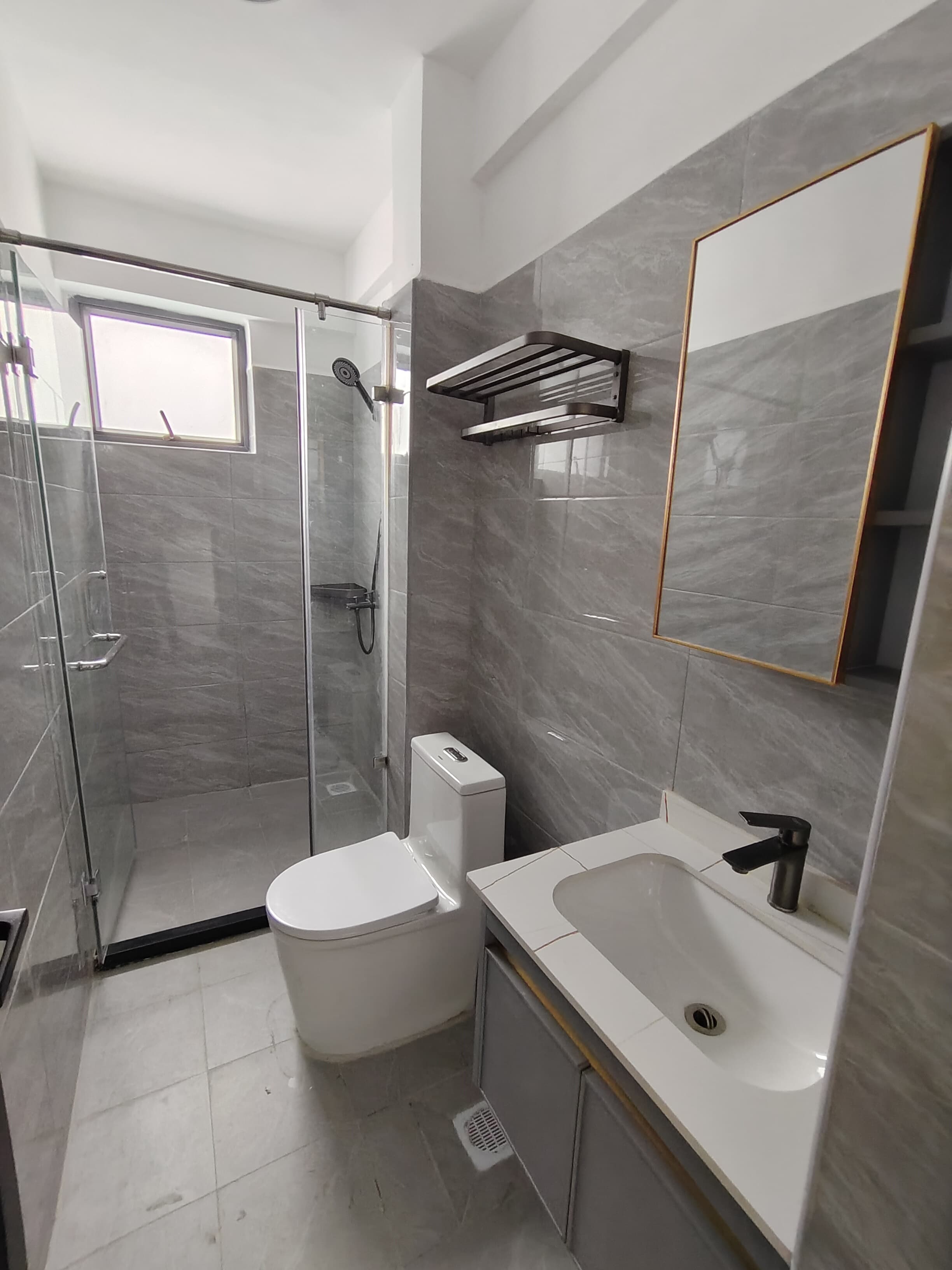 house-on-sale-Kilimani_3_Bedroom_apartment_for_sale_Kes_13_8M-Apartment_Address-Kilimani__Nairobi__Kenya_price-13800000_Beds-3_Baths-2110_32-9