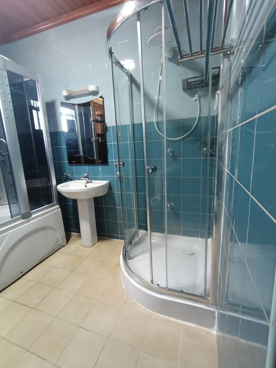 renting--Townhouse_Address-South_B__Nairobi__Kenya_price-130000_Beds-3_Baths-3-36-8