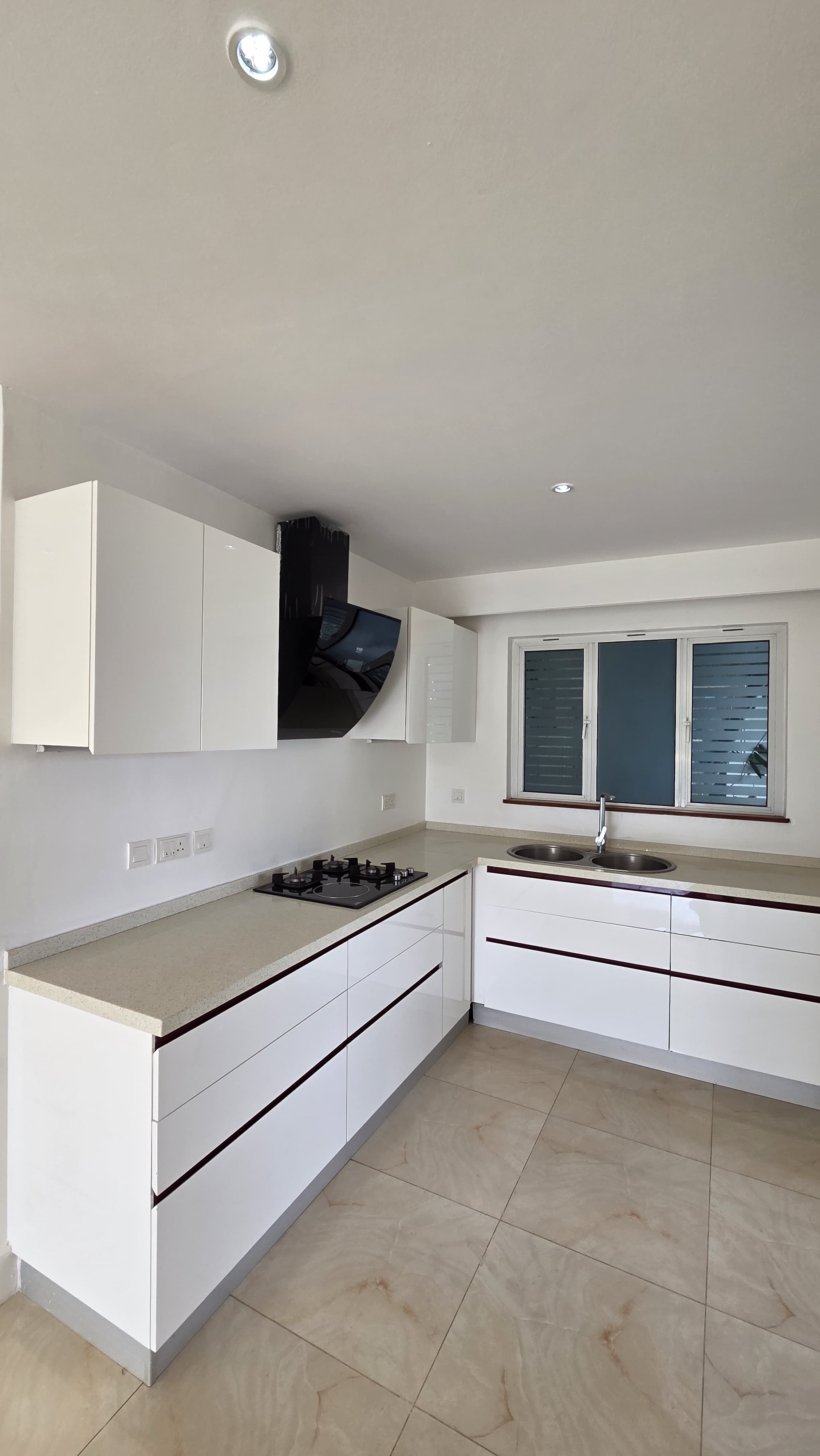 renting--Apartment_Address-Rhapta_Road__Nairobi__Kenya_price-150000_Beds-2_Baths-2-111-2