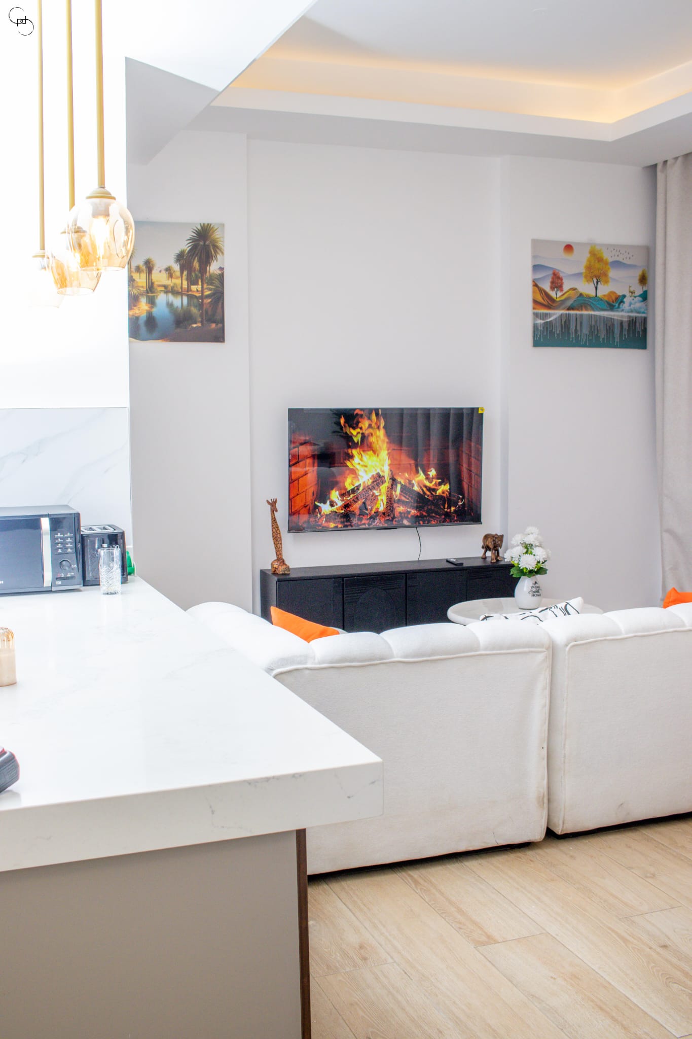 renting--Apartment_Address-Two_Rivers_Cres__Kenya_price-350000_Beds-1_Baths-1-126-6