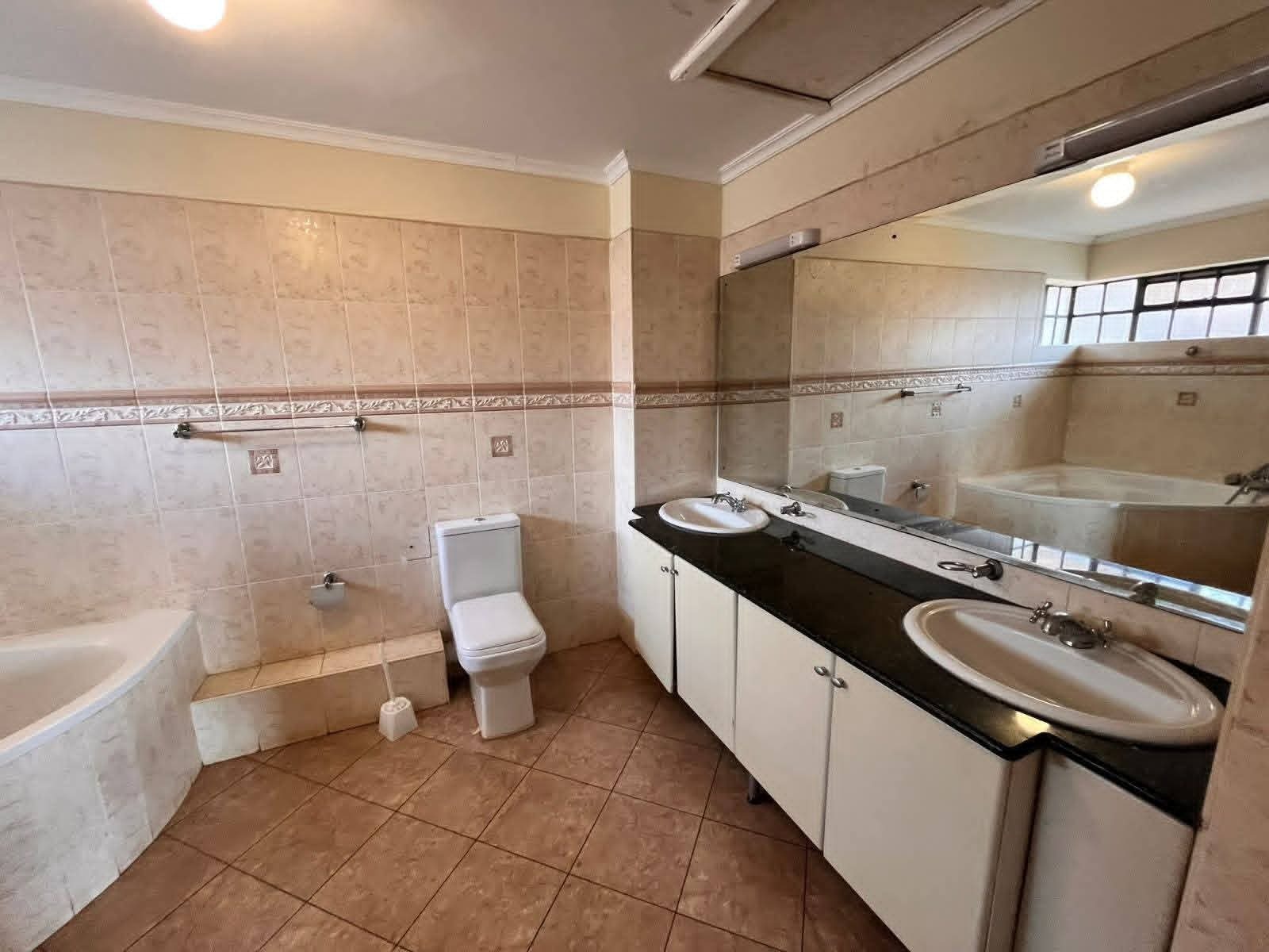 renting--Townhouse_Address-Shanzu_Rd__Nairobi__Kenya_price-280000_Beds-4_Baths-4-155-4