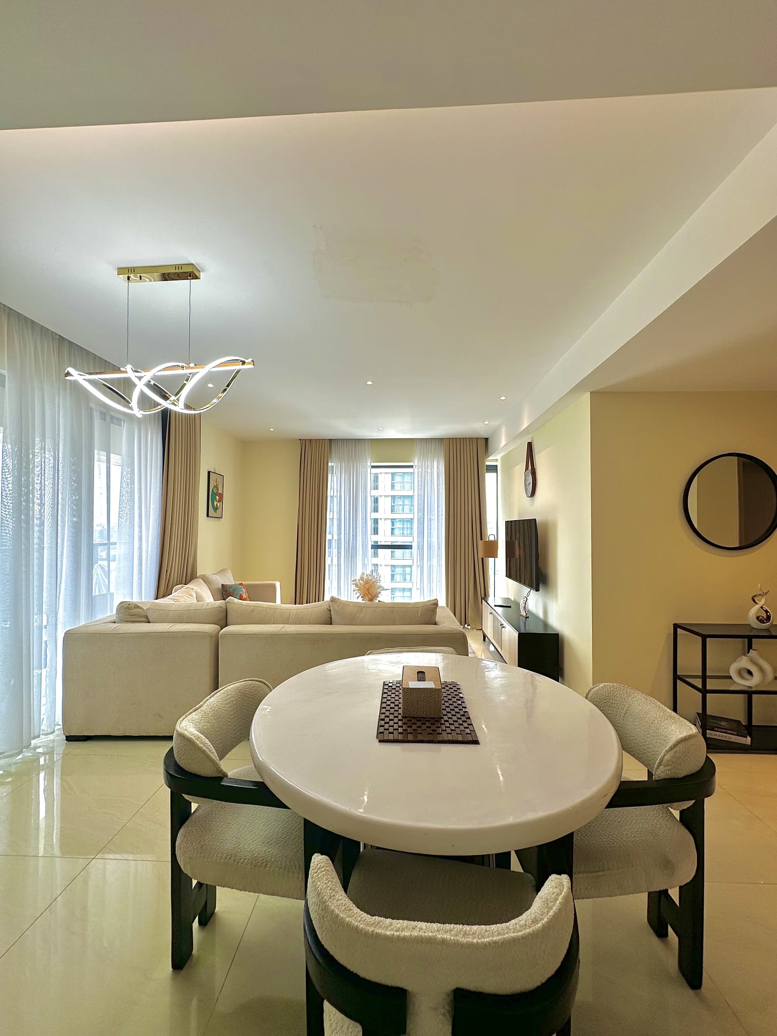 renting--Apartment_Address-Global_Trade_Centre__Nairobi__Kenya_price-380000_Beds-2_Baths-2-125-7