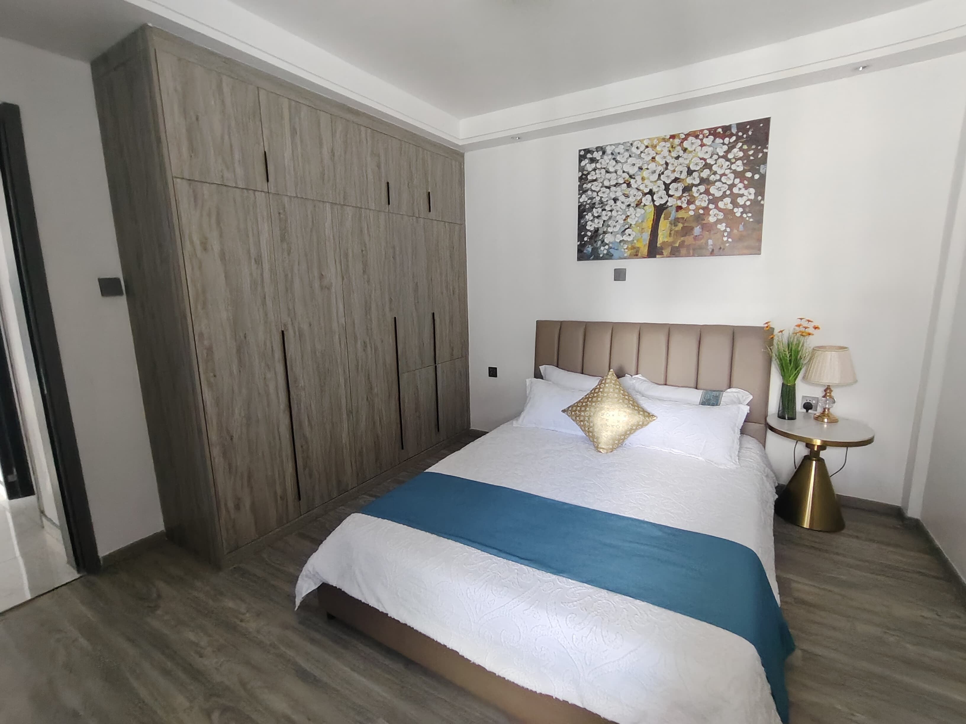 house-on-sale-2_bedroom_apartment_for_sale_in_Kilimani_Kes_10_8M-Apartment_Address-Kilimani__Nairobi__Kenya_price-10800000_Beds-2_Baths-2110_16-1