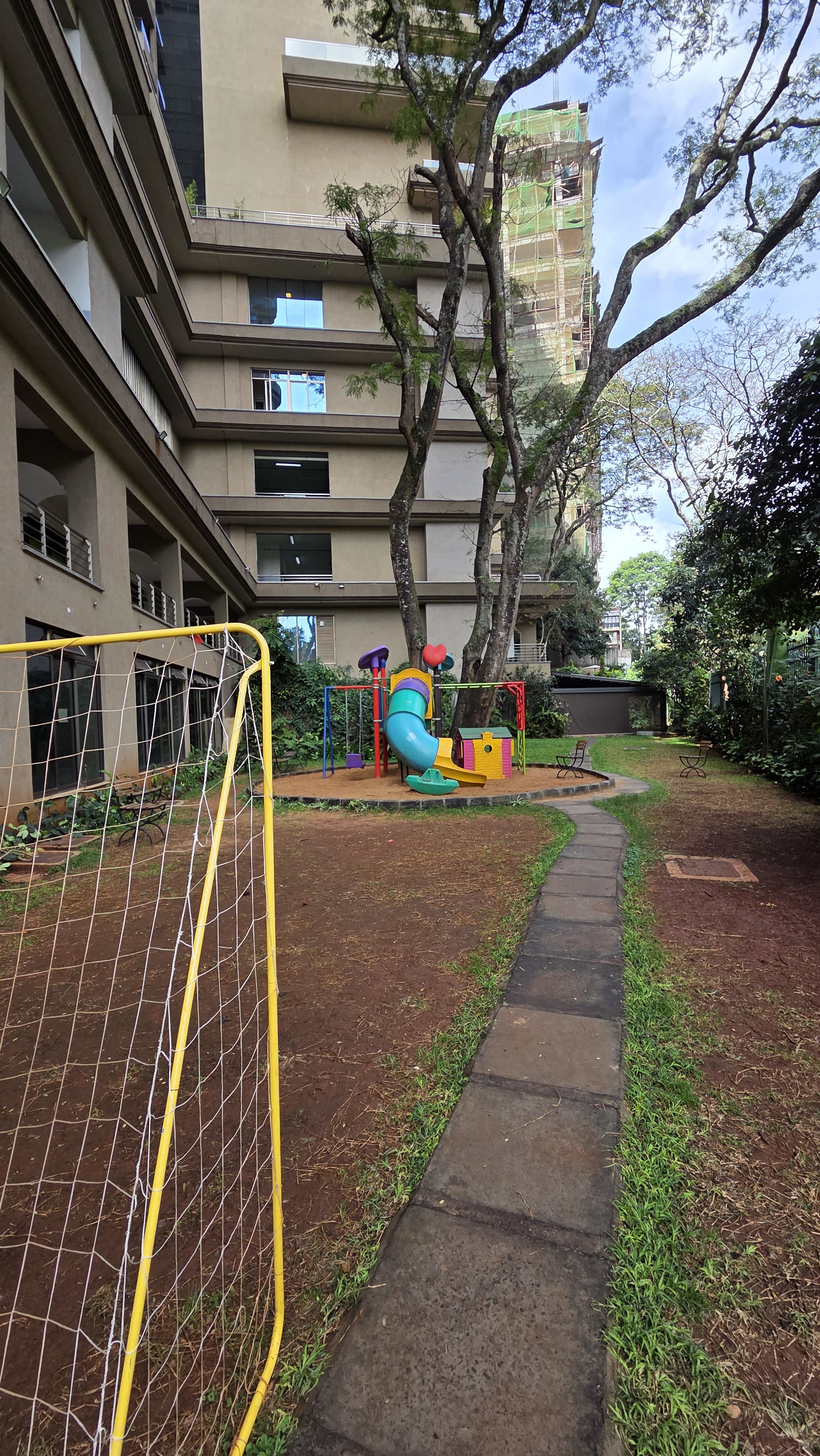 renting--Apartment_Address-Parklands__Nairobi__Kenya_price-290000_Beds-3_Baths-3-144-8