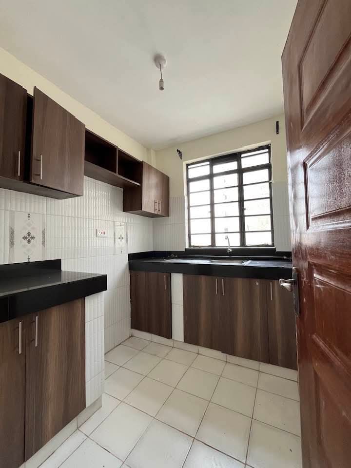 renting--Townhouse_Address-Kahawa_West__Githurai__Kenya_price-15000_Beds-2_Baths-1-78-0