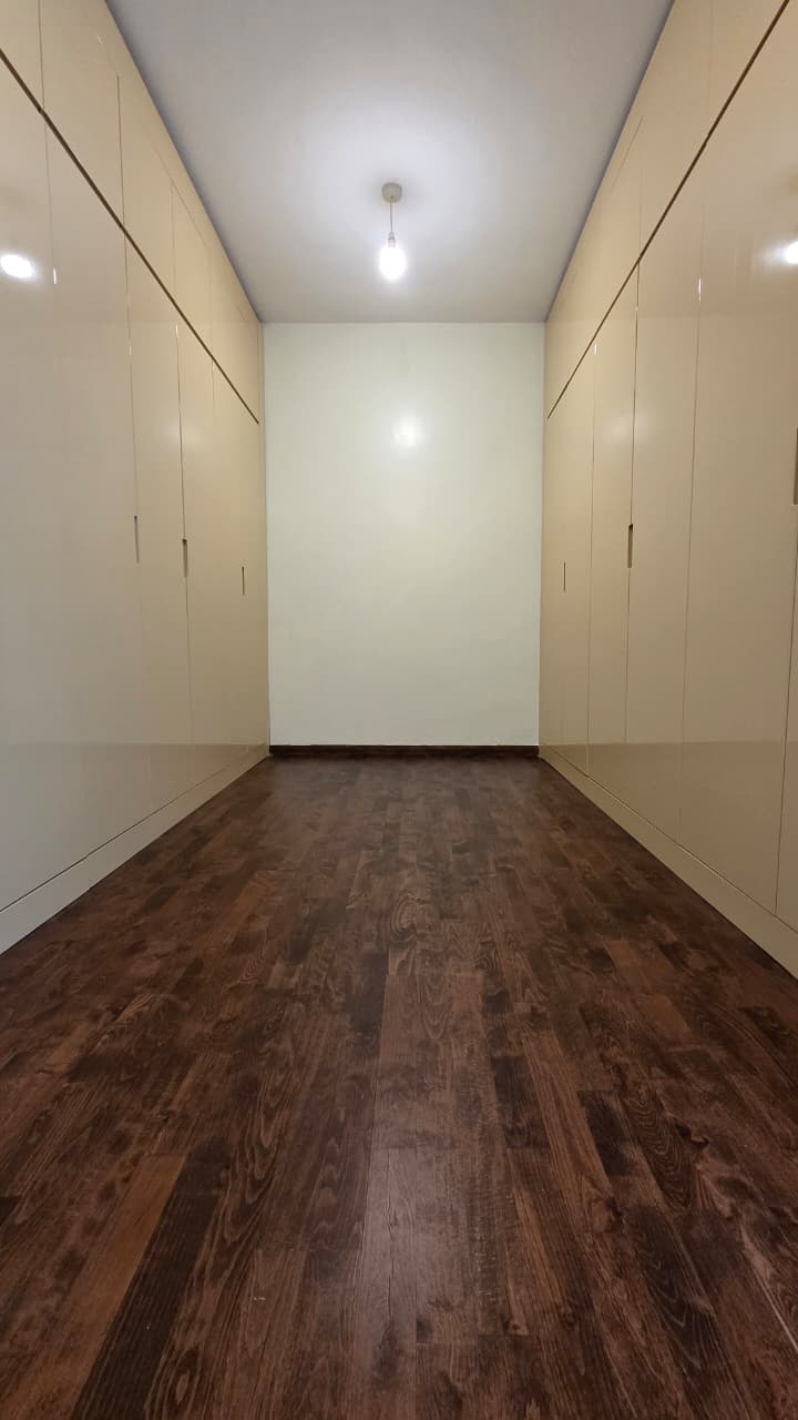 renting--Duplex_Address-Parklands__Nairobi__Kenya_price-410000_Beds-4_Baths-4-159-18