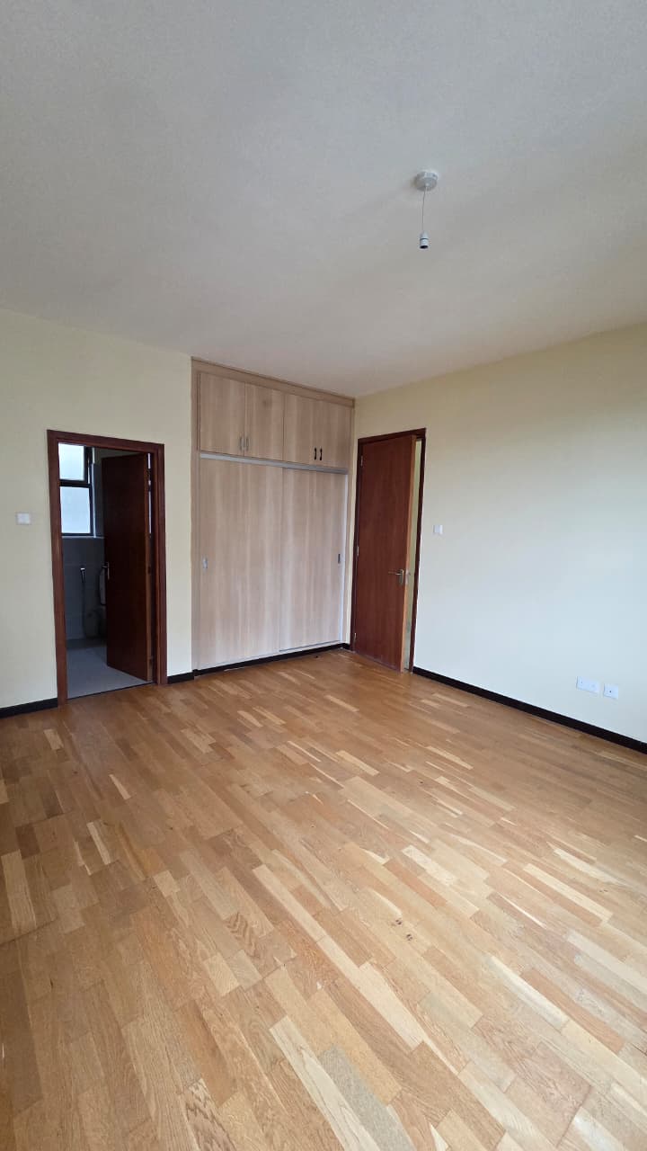house-on-sale-Exclusive__4_Bedroom_All_EnSuite_Duplexes_Masterpiece_-Duplex_Address-General_Mathenge_Drive__Nairobi__Kenya_price-70900000_Beds-4_Baths-1111_77-21
