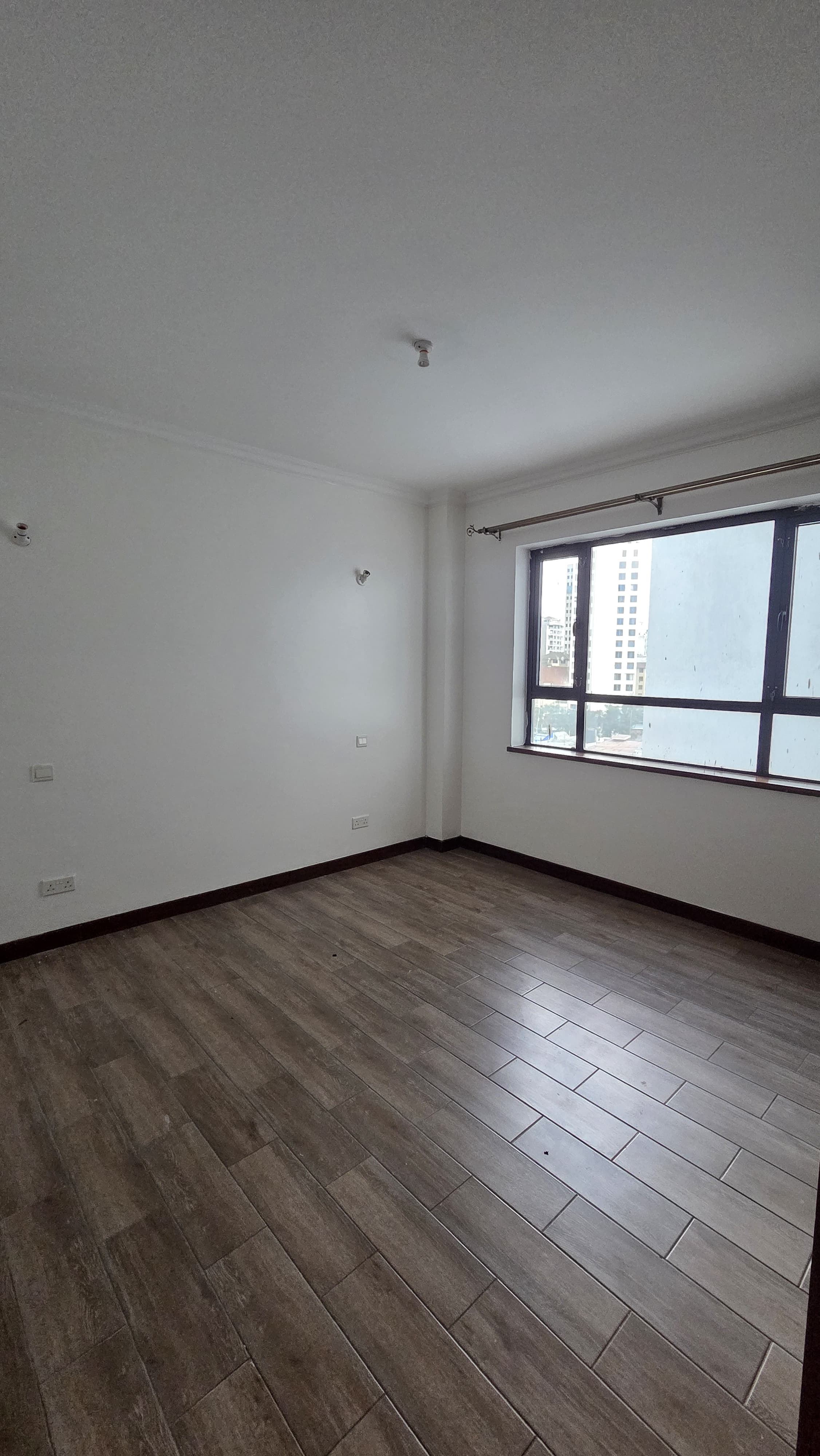 renting--Apartment_Address-Parklands__Nairobi__Kenya_price-105000_Beds-3_Baths-2-154-6