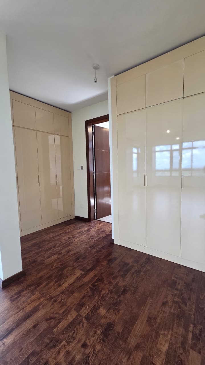 renting--Duplex_Address-Parklands__Nairobi__Kenya_price-410000_Beds-4_Baths-4-159-11