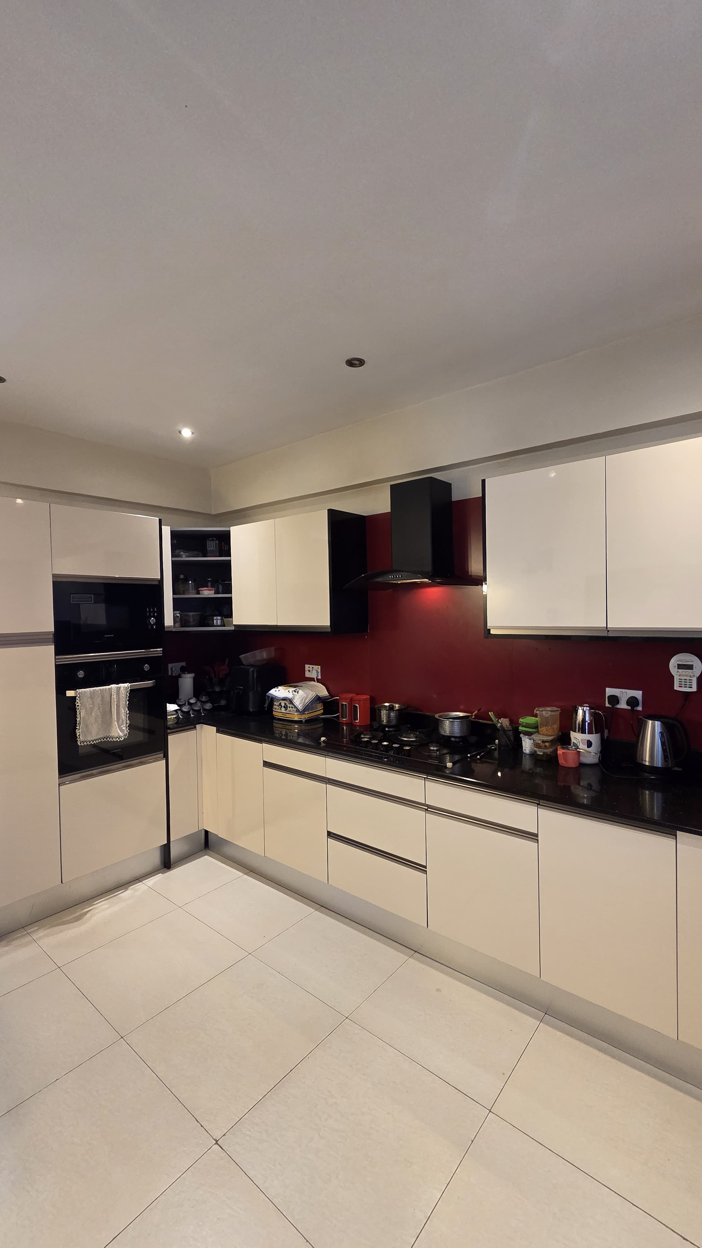 renting--Apartment_Address-Parklands__Nairobi__Kenya_price-285000_Beds-4_Baths-4-150-4