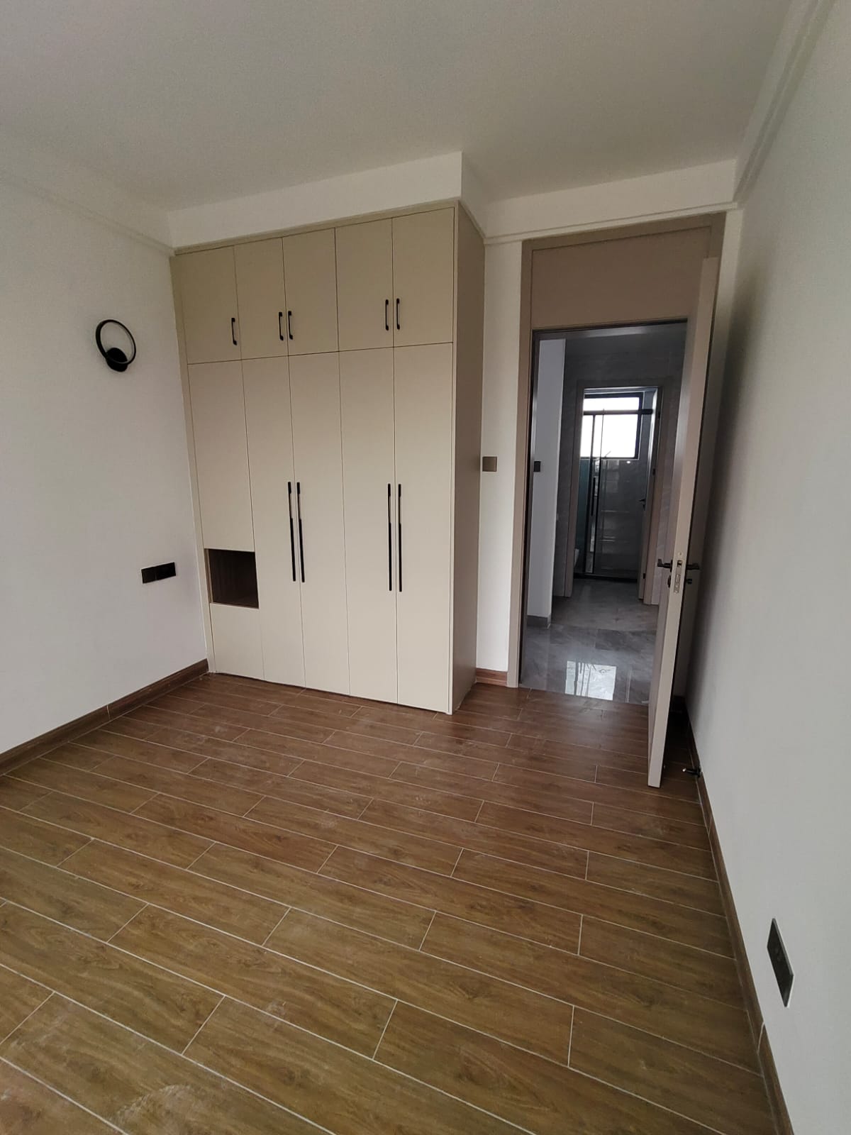 house-on-sale-2_bedroom_apartment_for_sale_in_Kilimani_Kes_10M-Apartment_Address-Kilimani__Nairobi__Kenya_price-10000000_Beds-2_Baths-1110_21-10