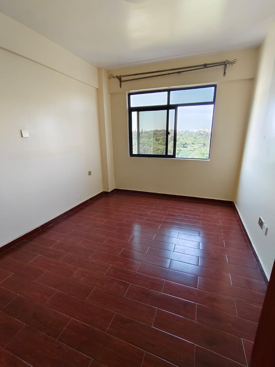 house-on-sale-Kileleshwa_3_Bedroom_apartment_for_sale_Kes_13M-Apartment_Address-Kileleshwa__Nairobi__Kenya_price-13000000_Beds-3_Baths-31310_41-4